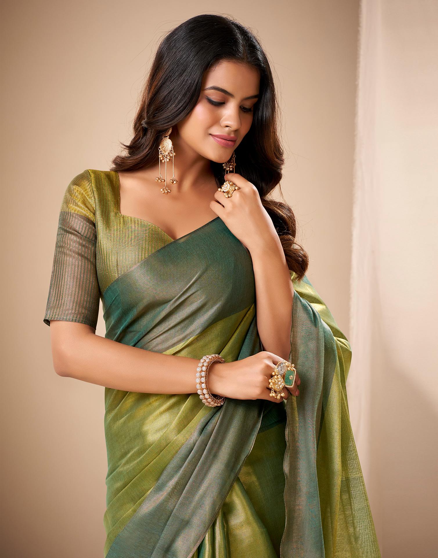Parrot Green Tissue Silk Woven Saree - Image 2