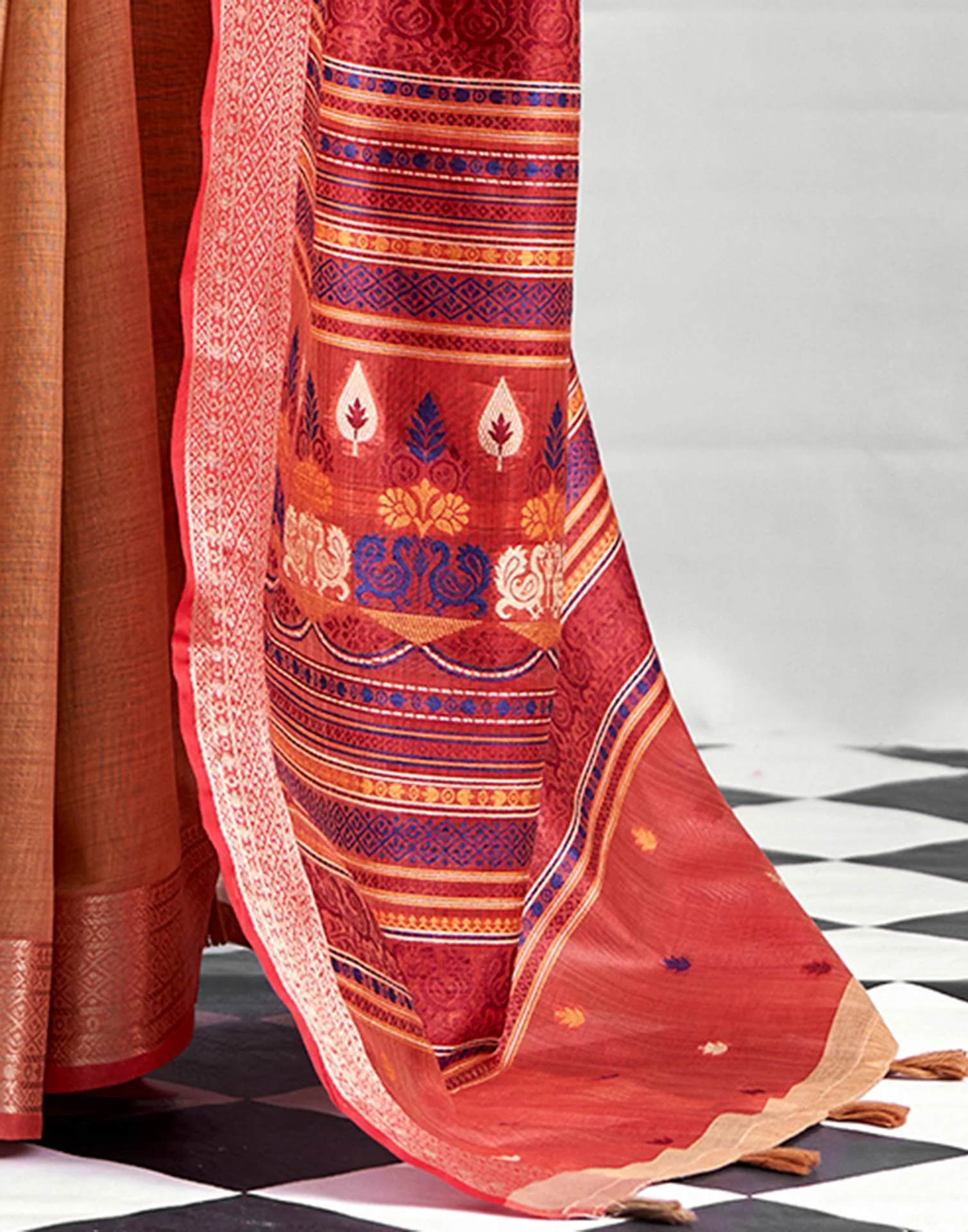 Peach Cotton Silk Woven Saree - Image 7