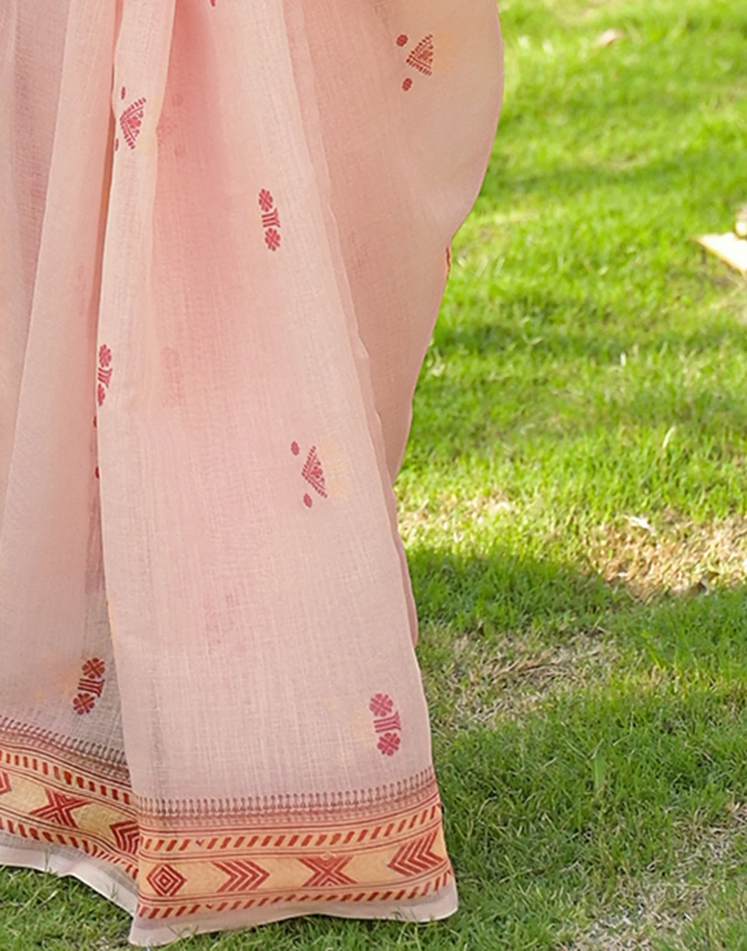 Peach Linen Printed Saree - Image 11