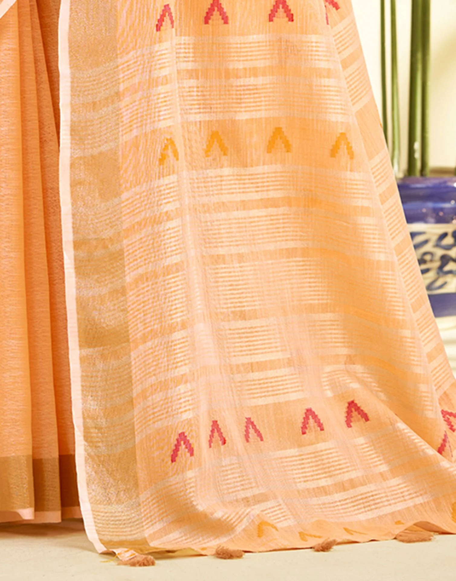 Peach Linen Silk Woven Saree - Image 6