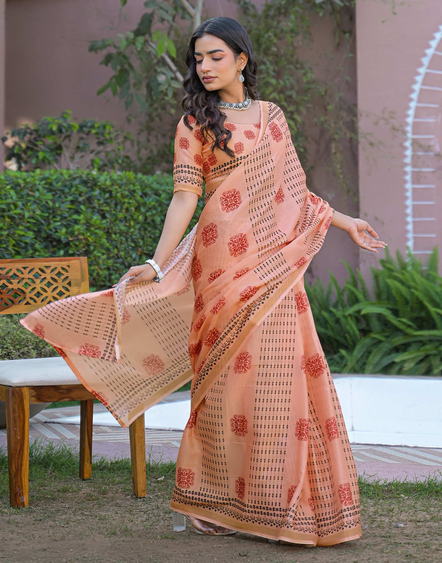 Peach Silk Printed Saree - Image 5