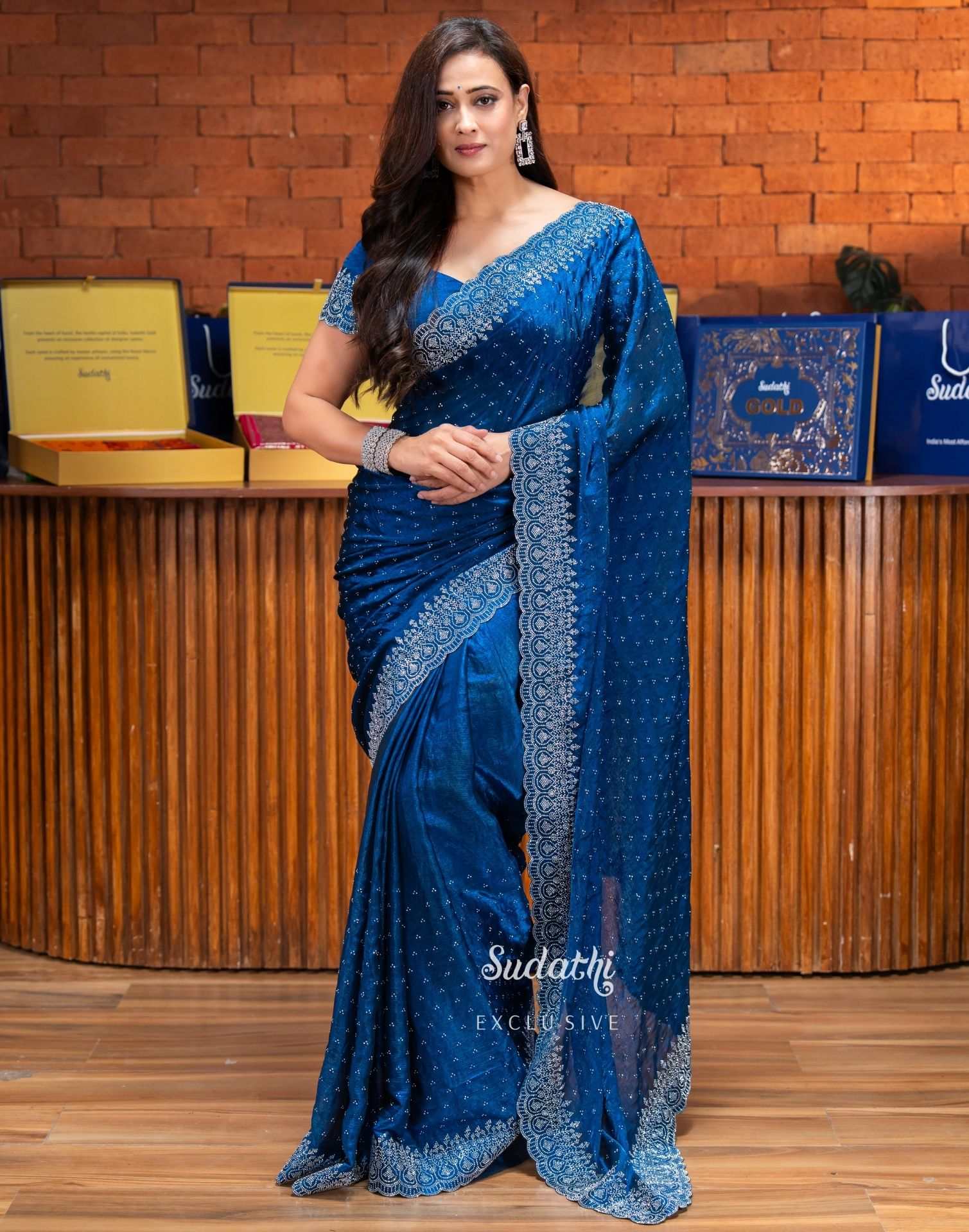 Shweta Tiwari Sapphire Blue Swarovski Saree - Image 5
