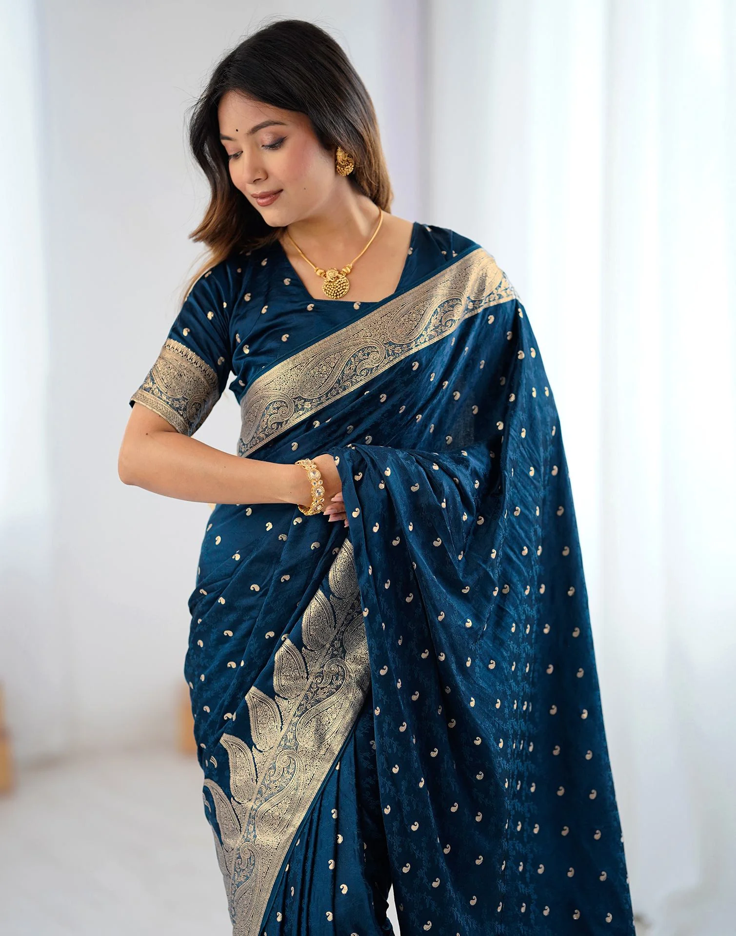 Peacock Blue Silk Woven Banarasi Saree - Image 2