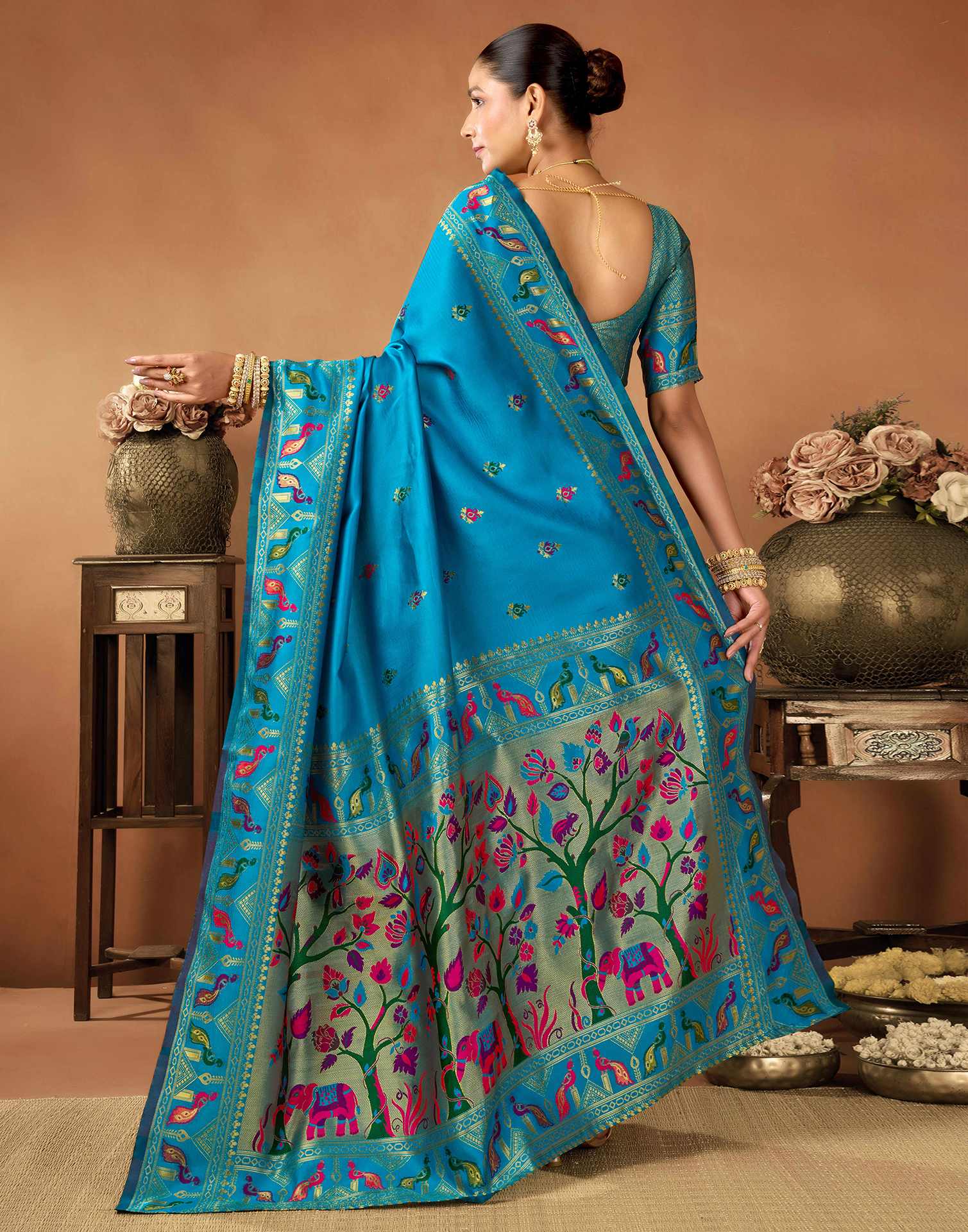 Peacock Blue Silk Woven Paithani Saree - Image 6