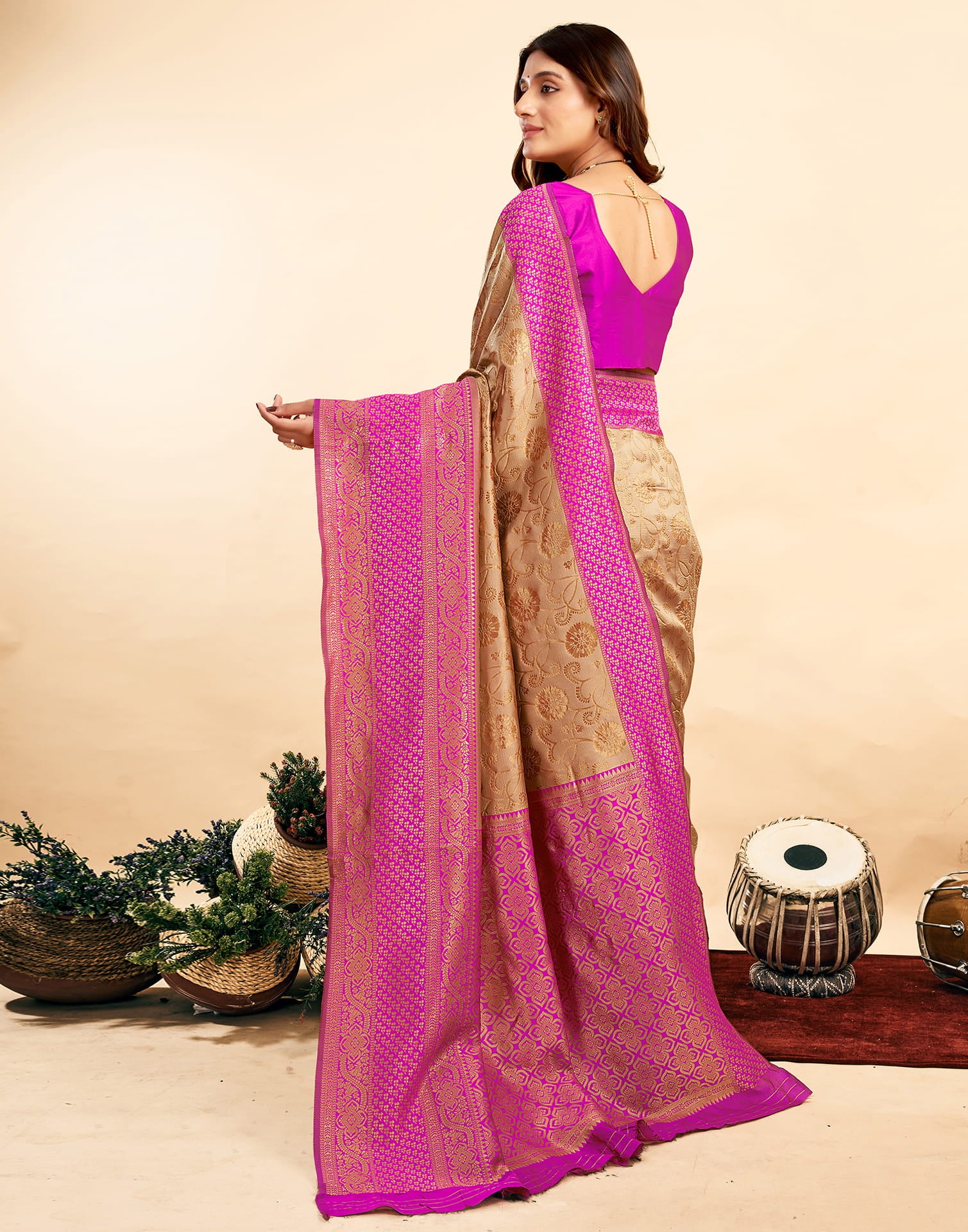 Peanut Brown Silk Woven Banarasi Saree - Image 7