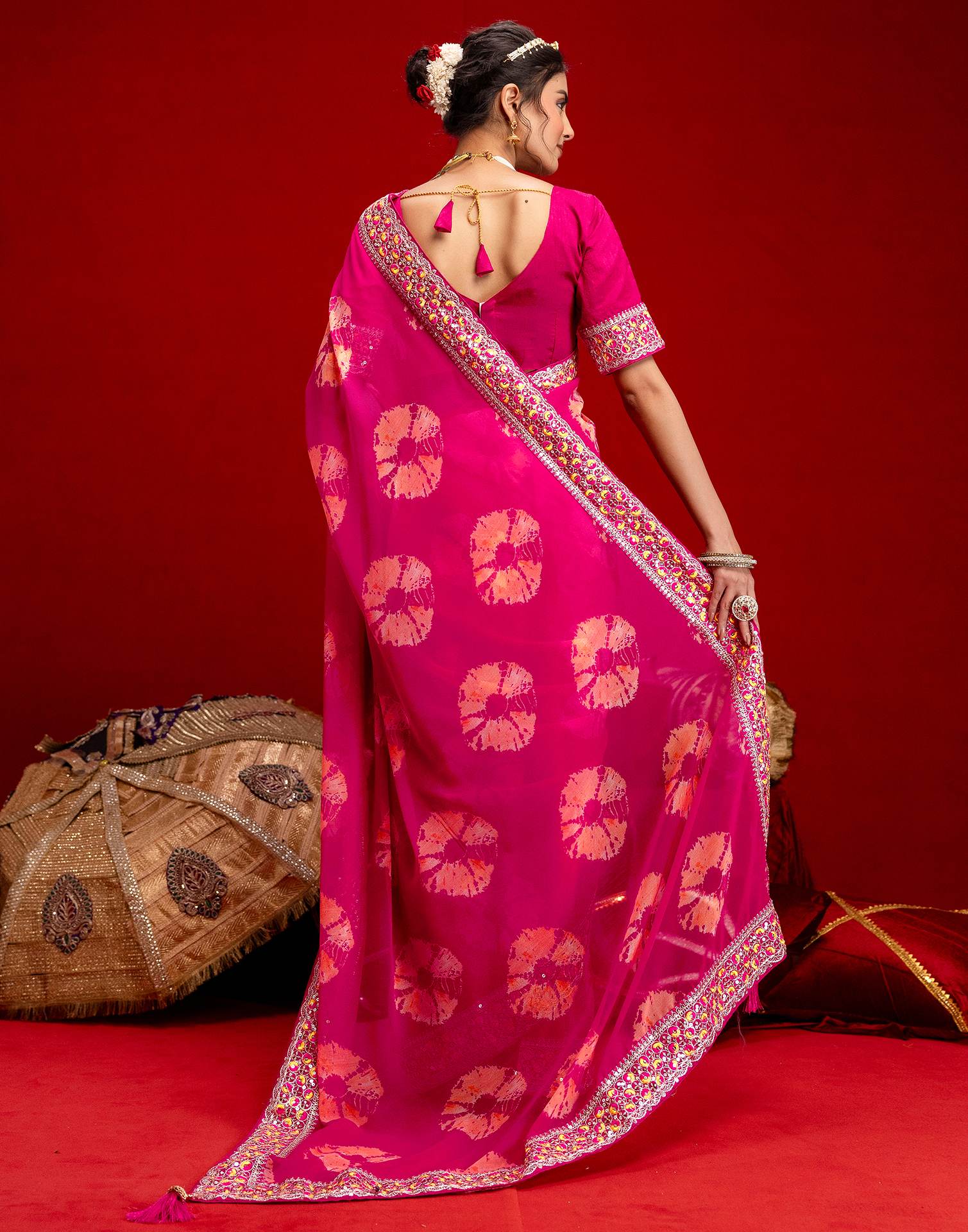 Pink Georgette Bandhani Printed Lace Saree - Image 7