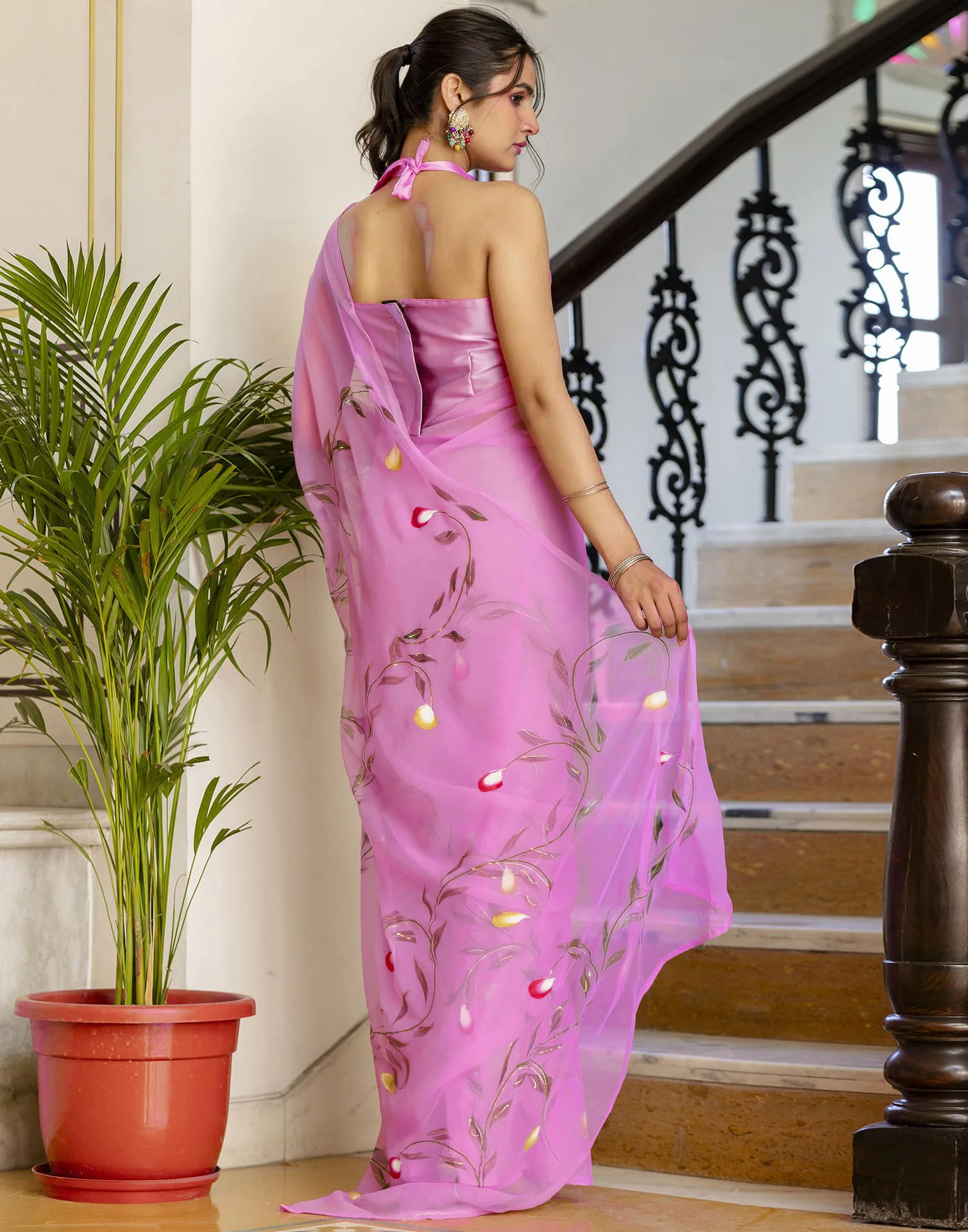 Pink Georgette Foil Printed Saree - Image 12