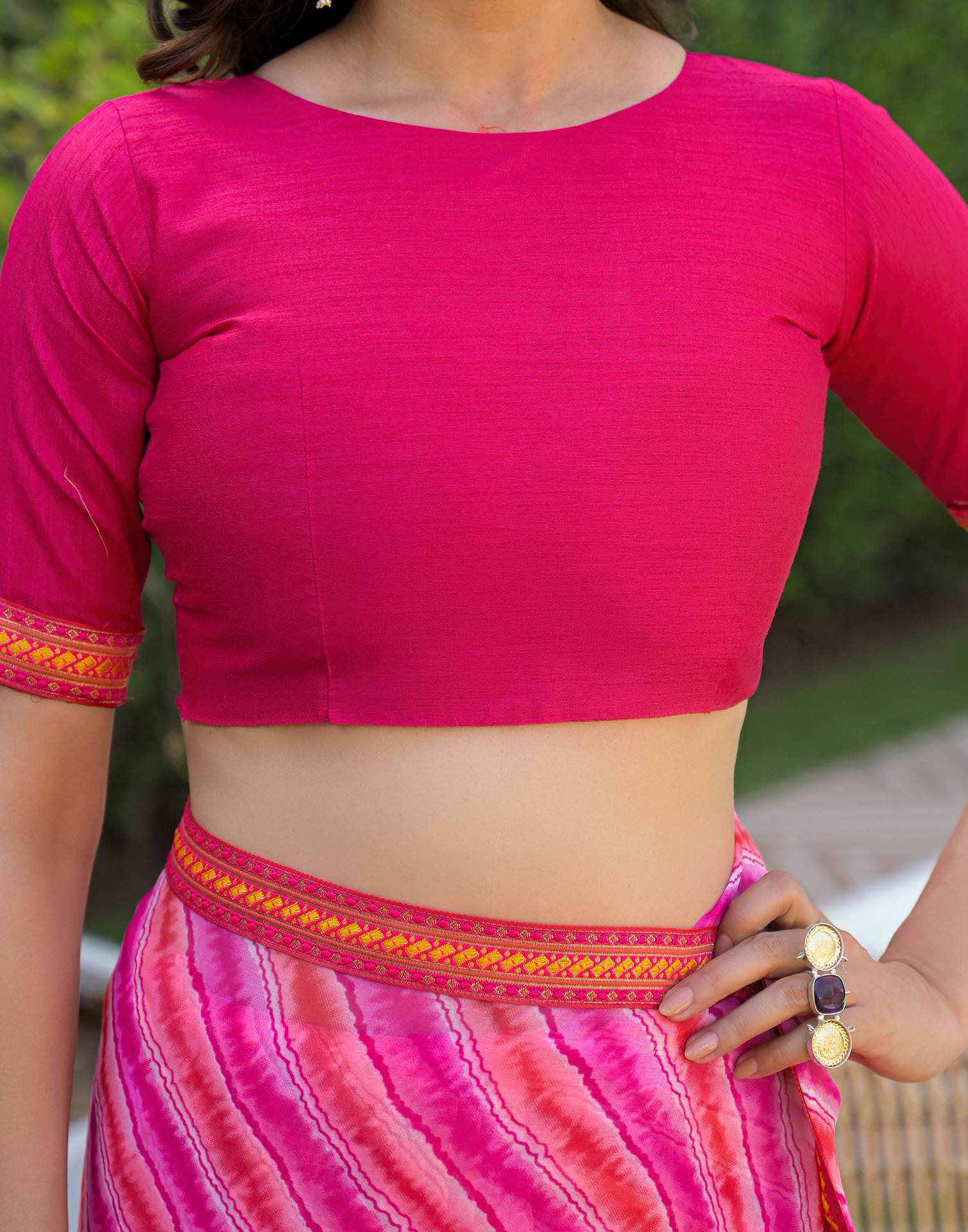 Pink Georgette Laheriya Printed Saree - Image 10