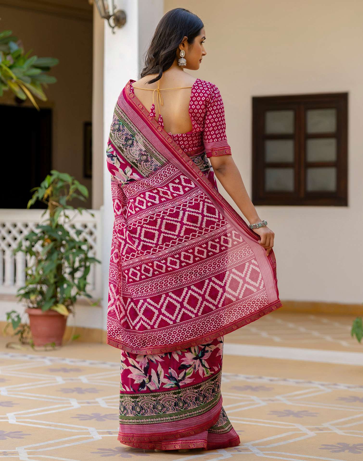 Pink Georgette Printed Lace Saree - Image 6