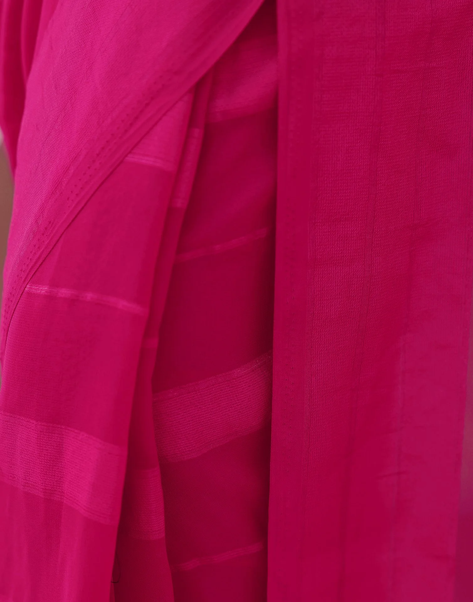 Pink Georgette Woven Plain Saree - Image 9