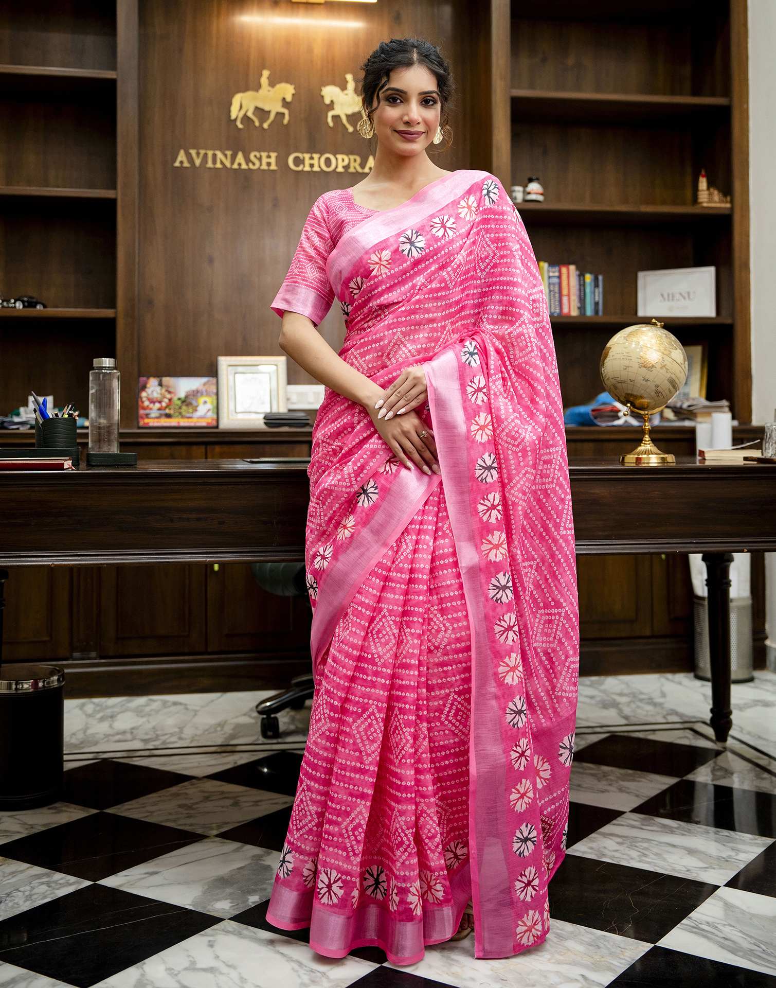 Pink Linen Bandhani Printed Saree - Image 3