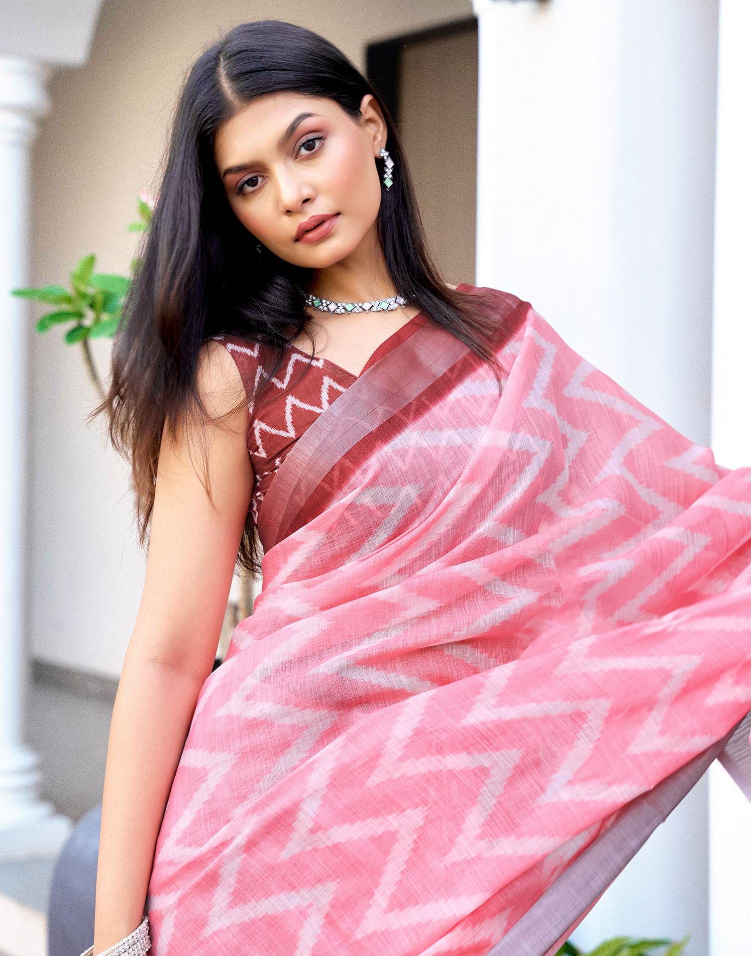 Pink Linen Ikkat Printed Saree - Image 4