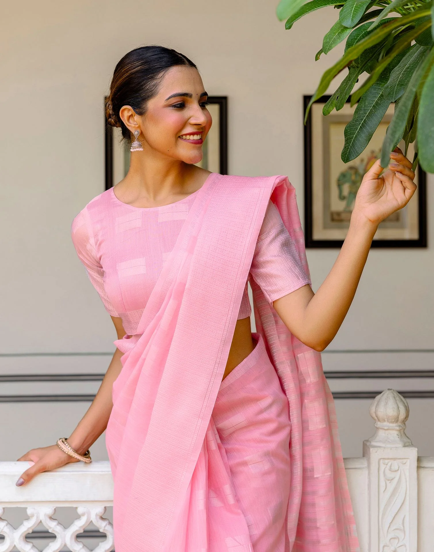 Pink Linen Woven Saree - Image 2