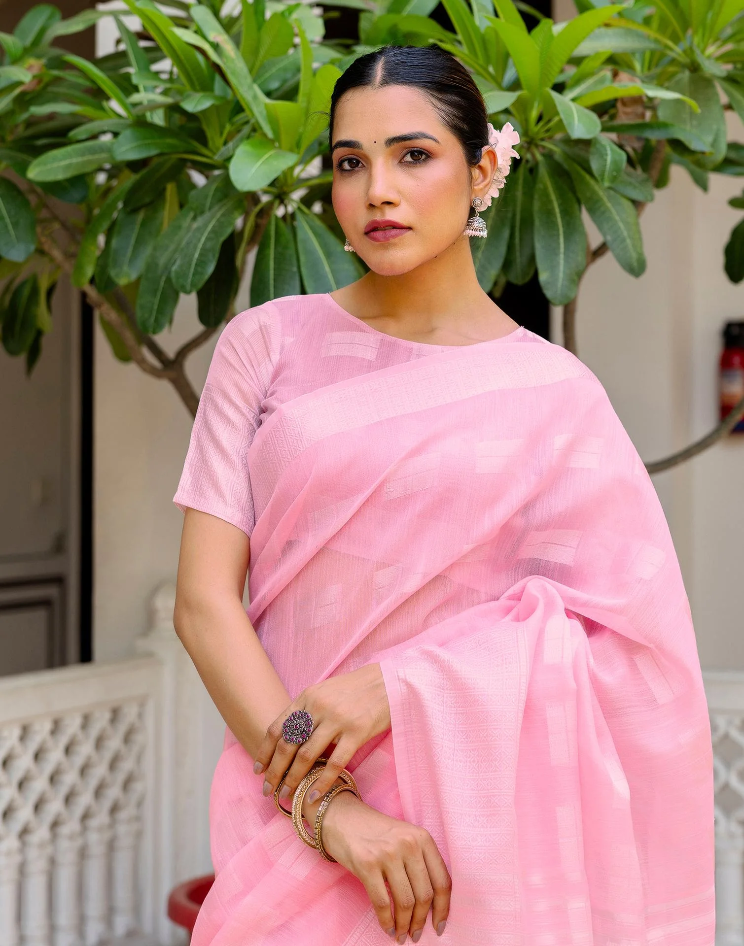 Pink Linen Woven Saree - Image 4
