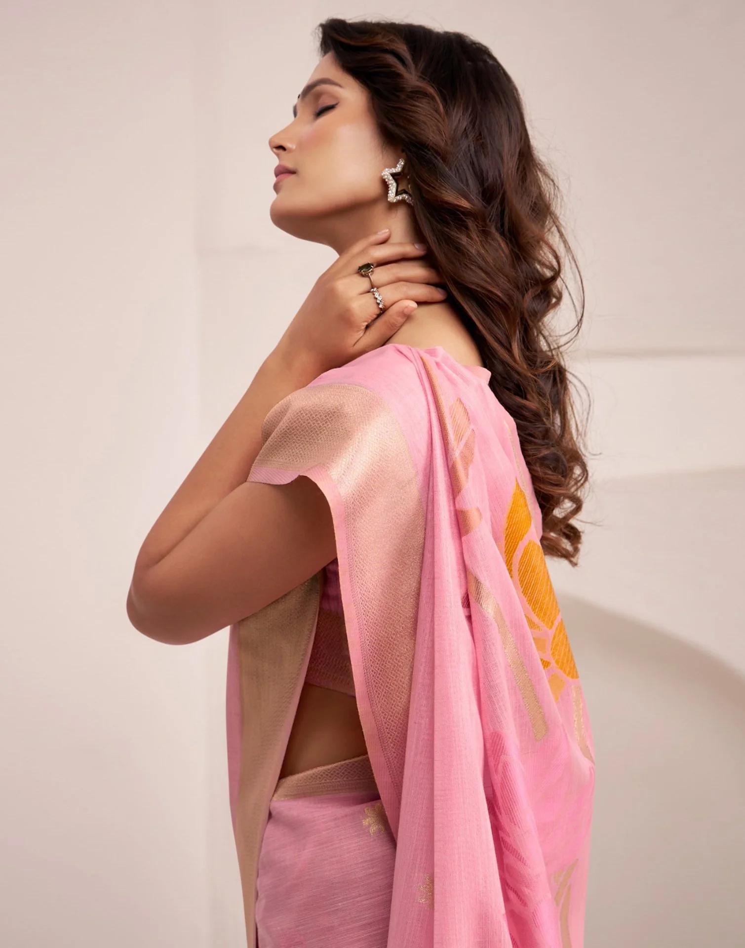 Pink Linen Woven Saree - Image 2