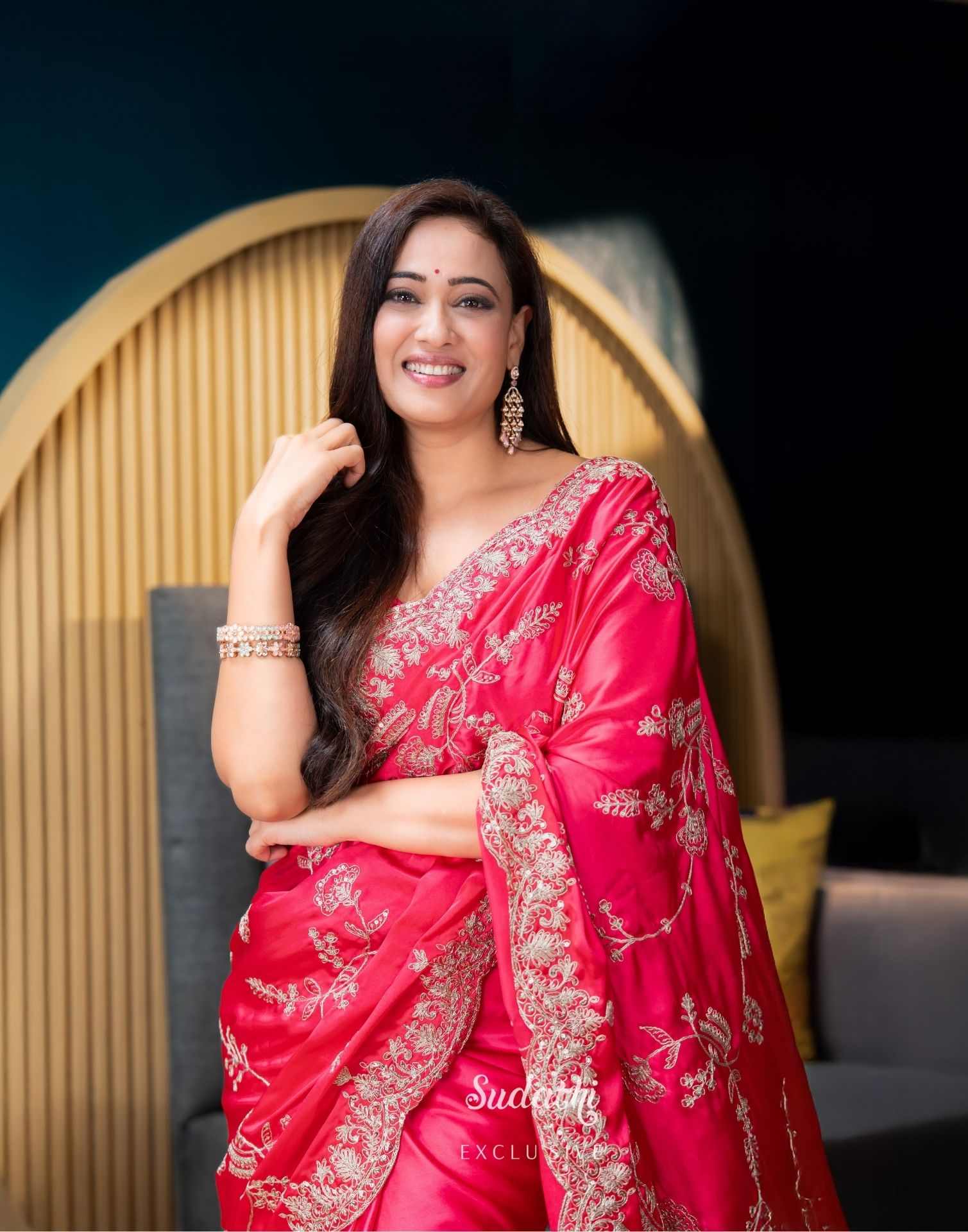 Shweta Tiwari Blush Pink Sequin Embroidered Silk Saree - Image 5
