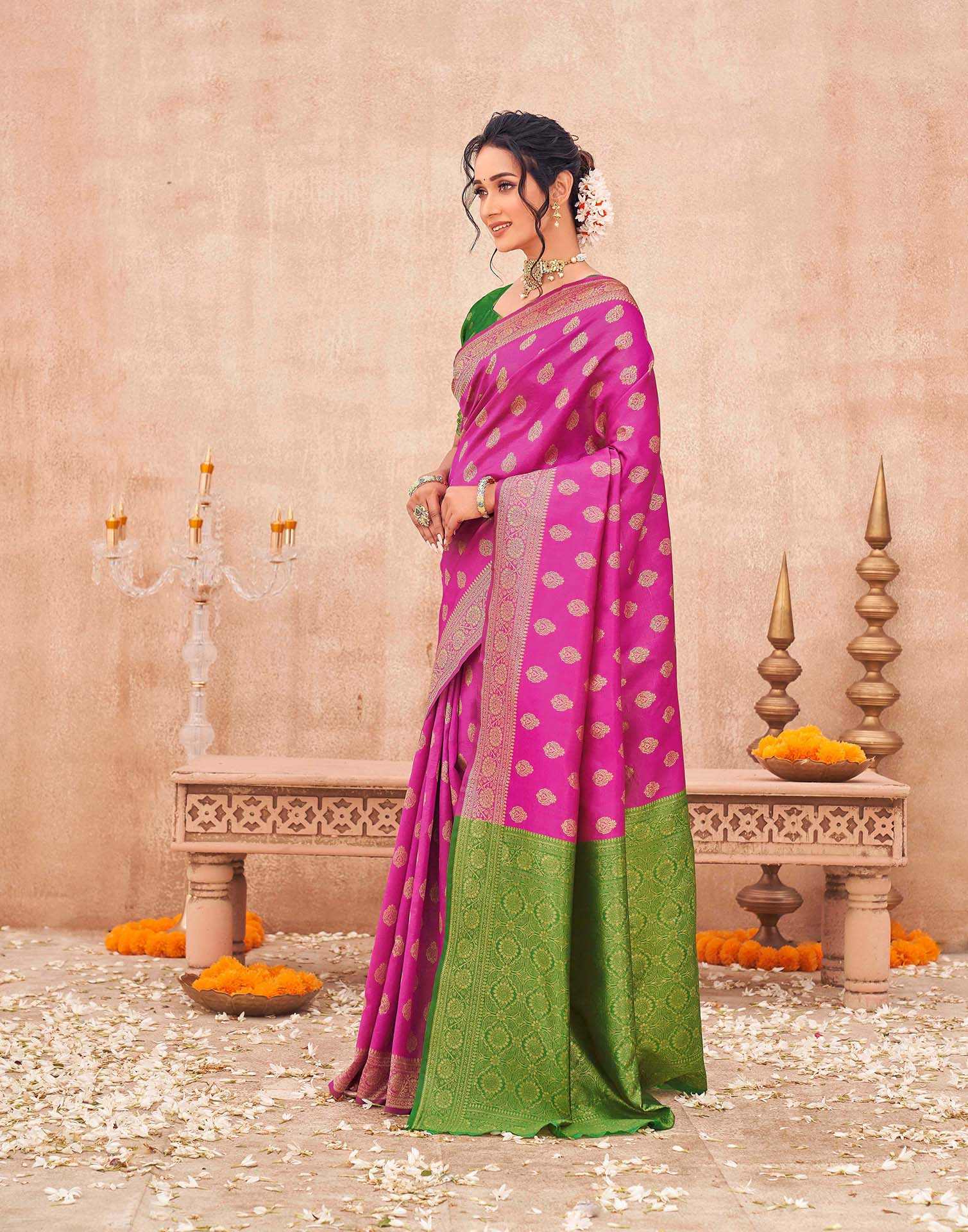 Pink Shimmer Silk Woven Banarasi Saree - Image 4