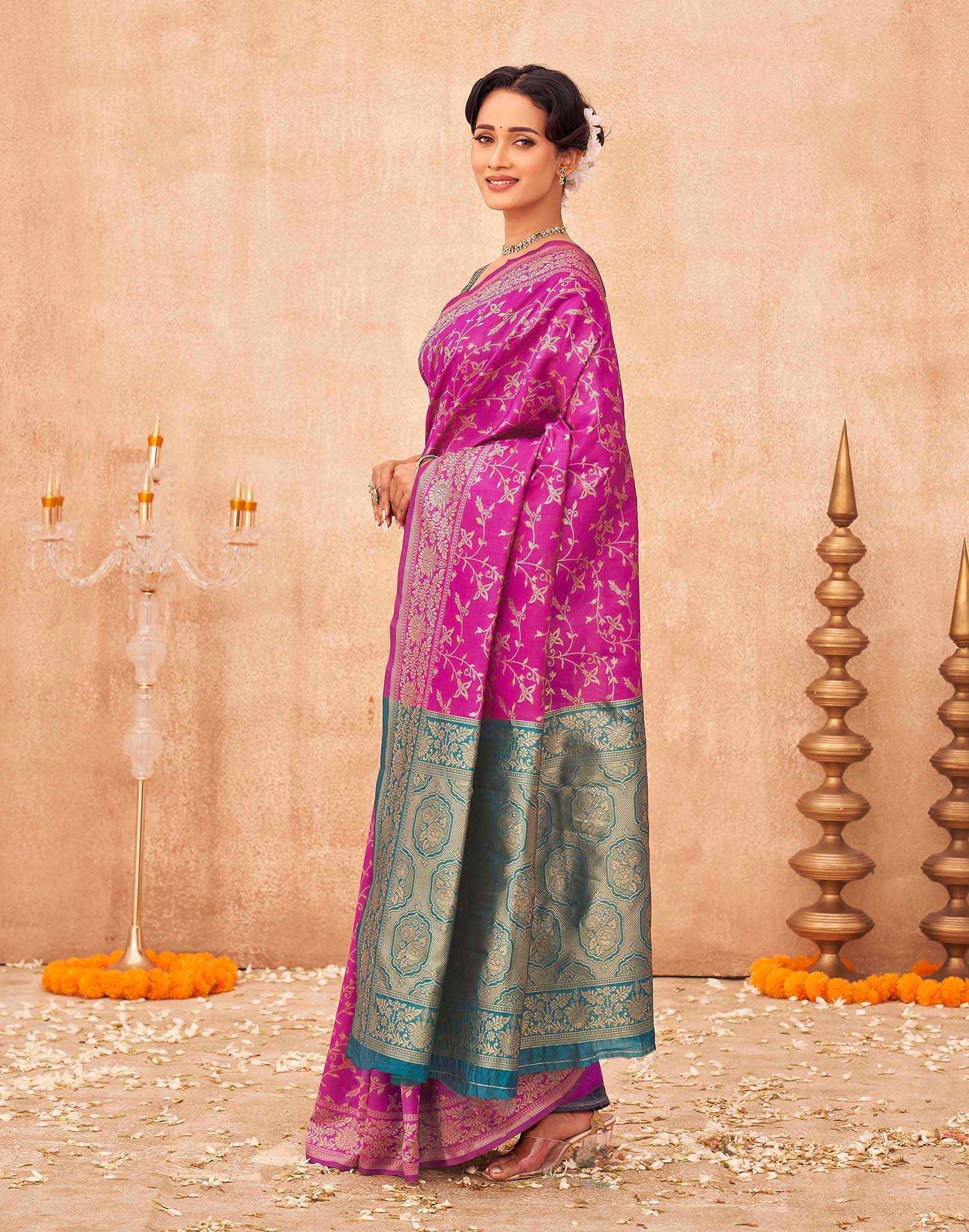 Pink Shimmer Silk Woven Banarasi Saree - Image 3