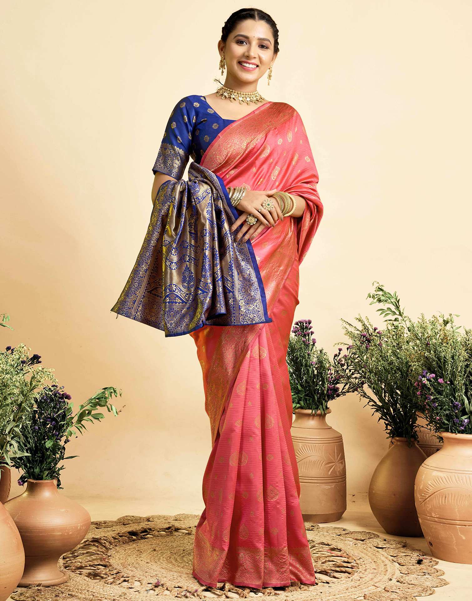 Pink Silk Woven Banarasi Saree - Image 5
