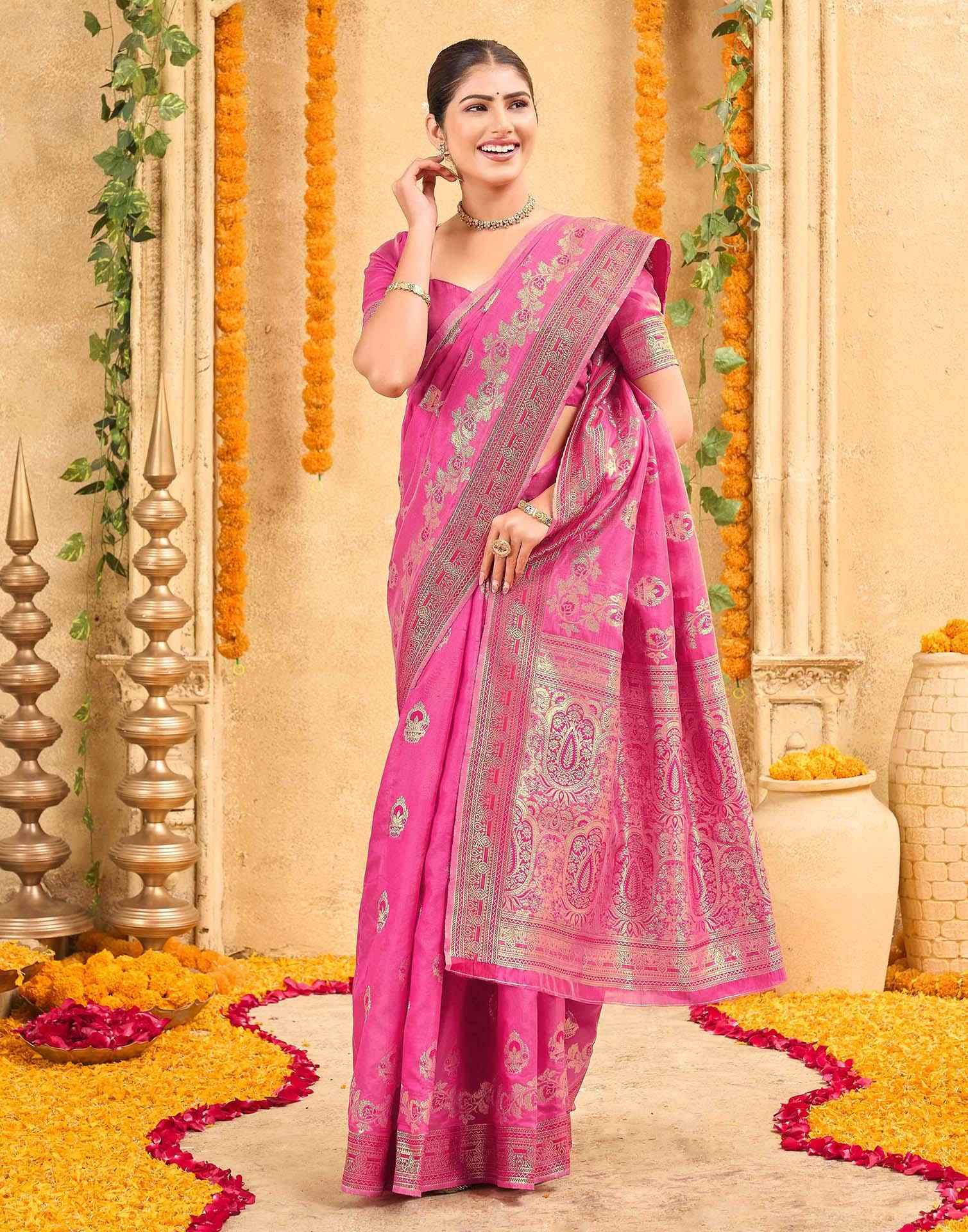 Pink Silk Woven Banarasi Saree - Image 5