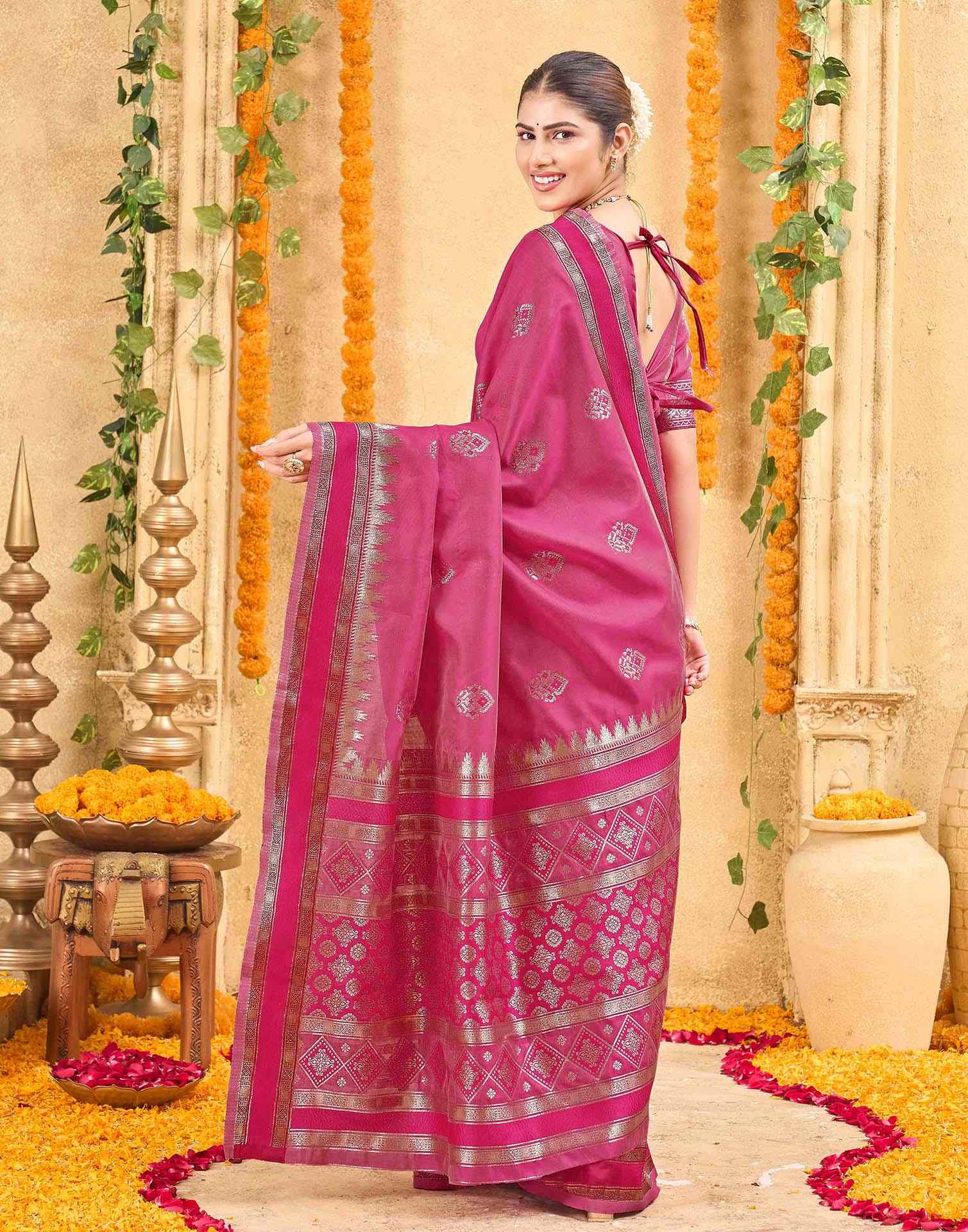 Pink Silk Woven Banarasi Saree - Image 6
