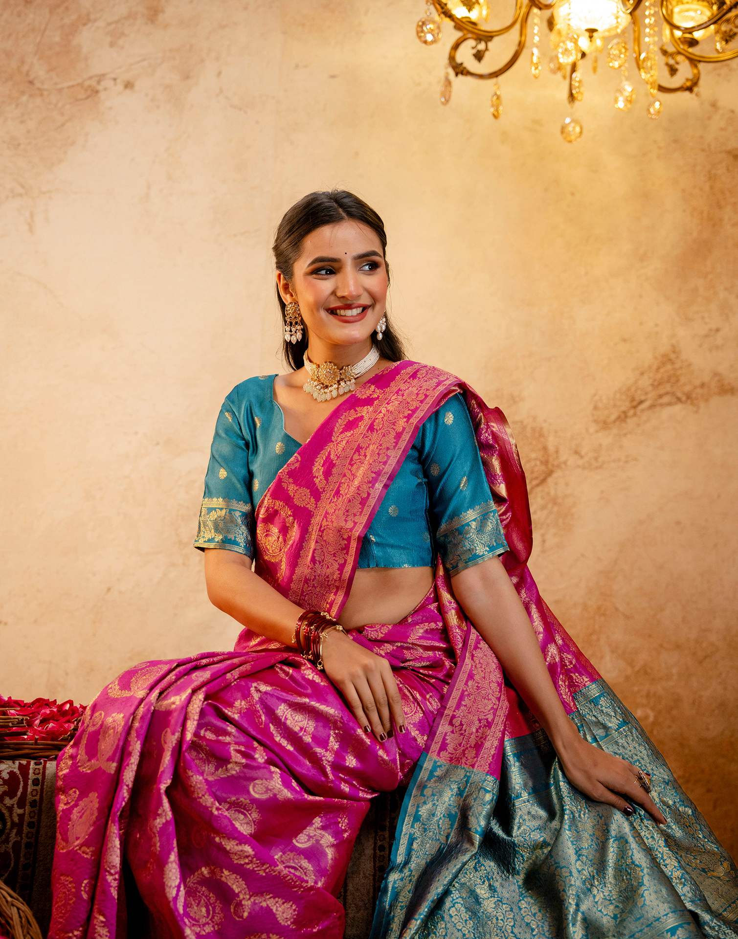 Pink Silk Woven Banarasi Saree - Image 5