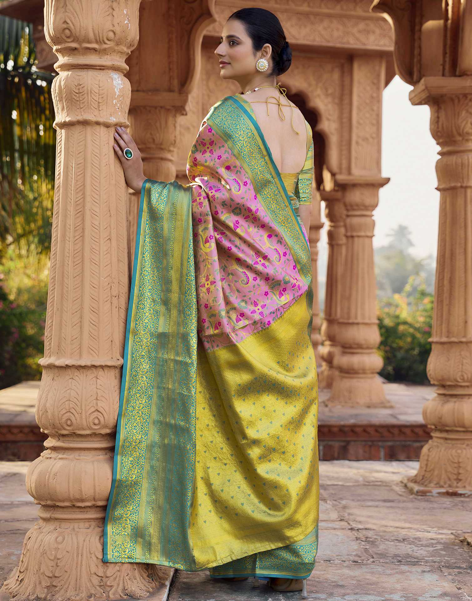 Pink Silk Woven Kanjivaram Saree - Image 6