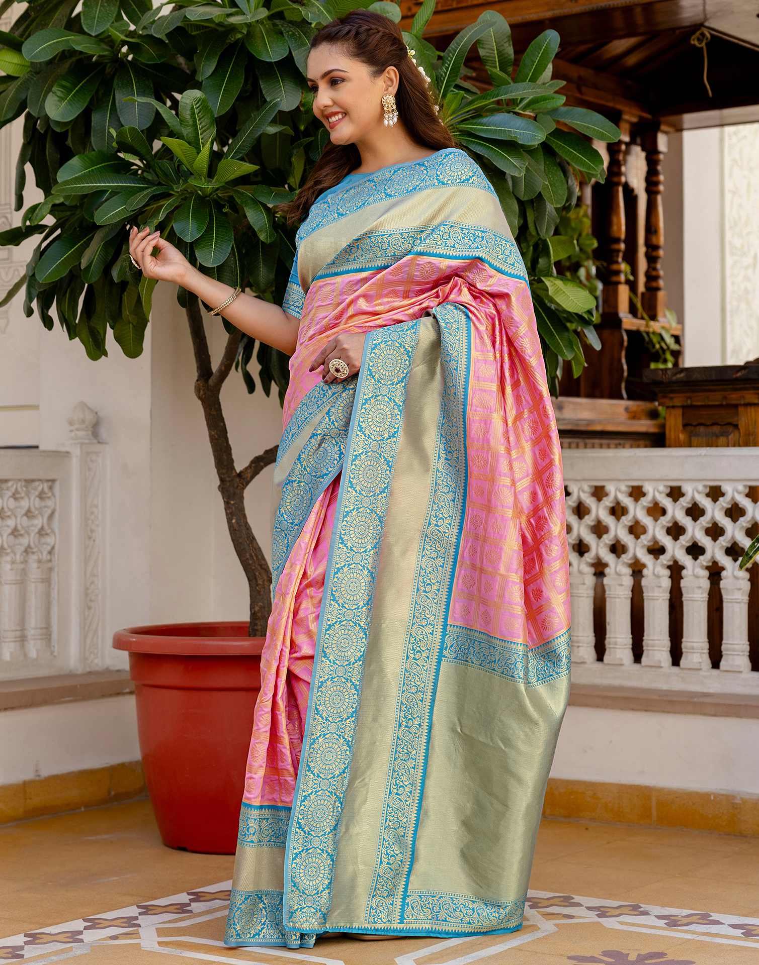 Pink Silk Woven Kanjivaram Saree - Image 5