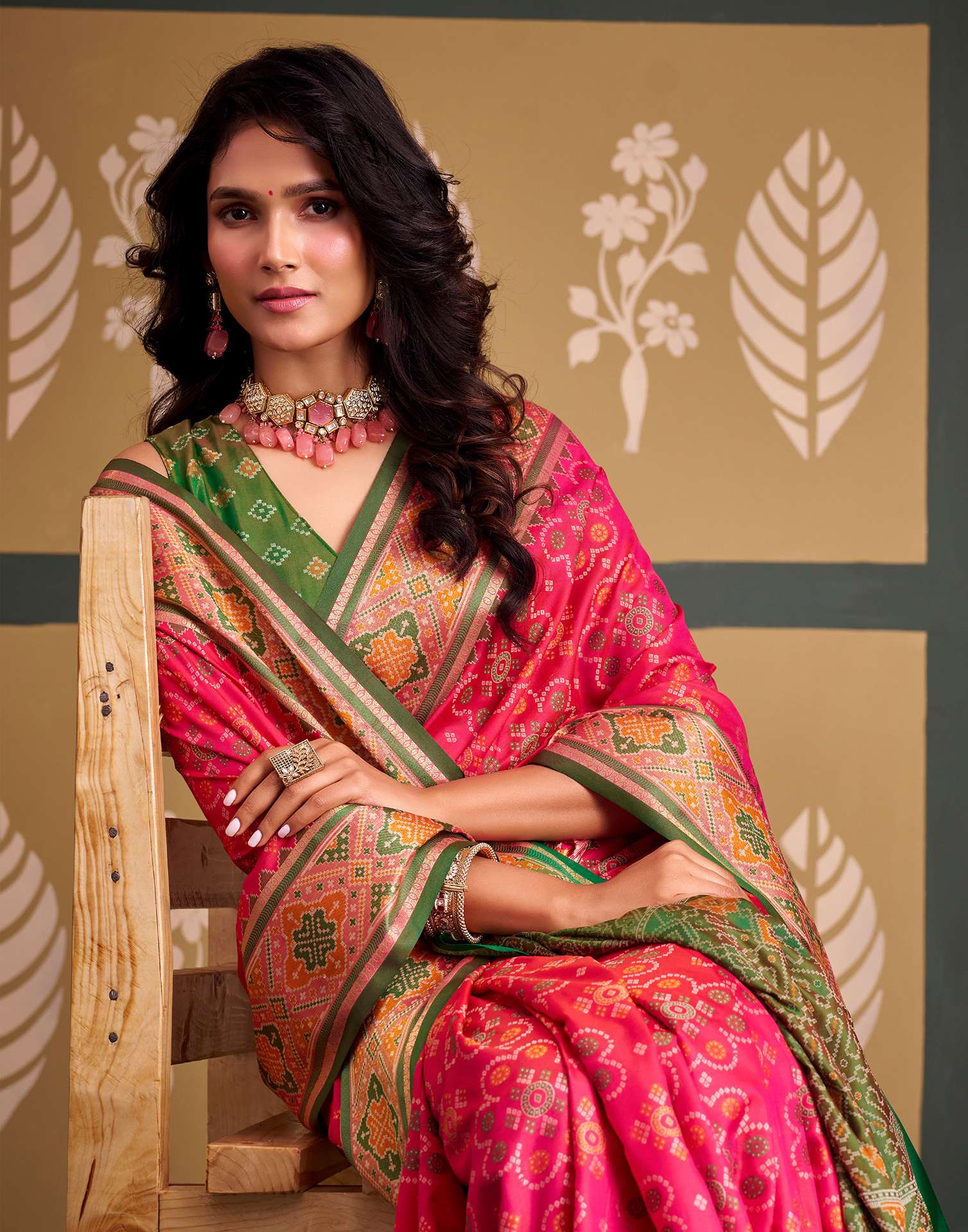 Pink Silk Woven Patola Saree - Image 2