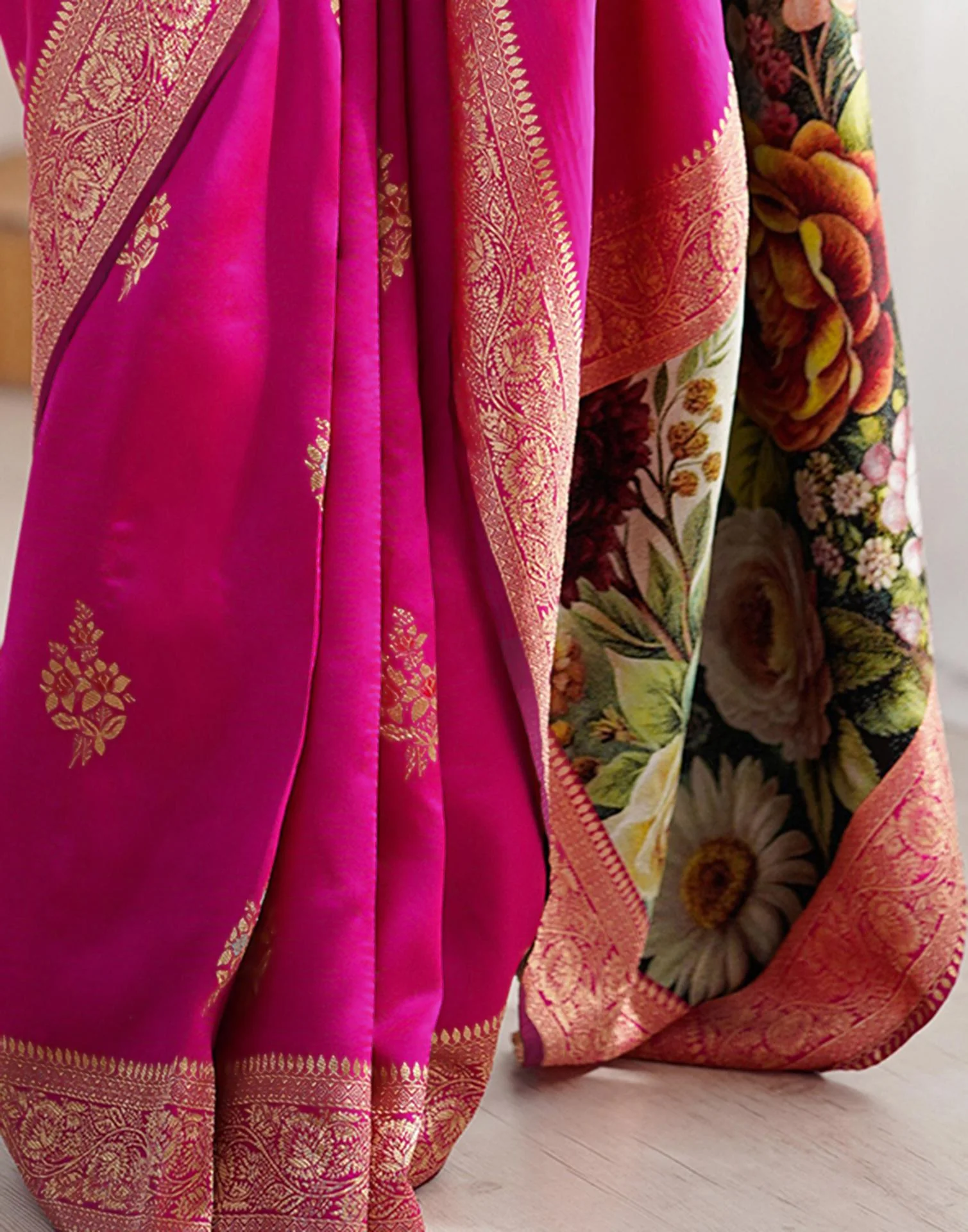 Pink Silk Woven Saree - Image 10