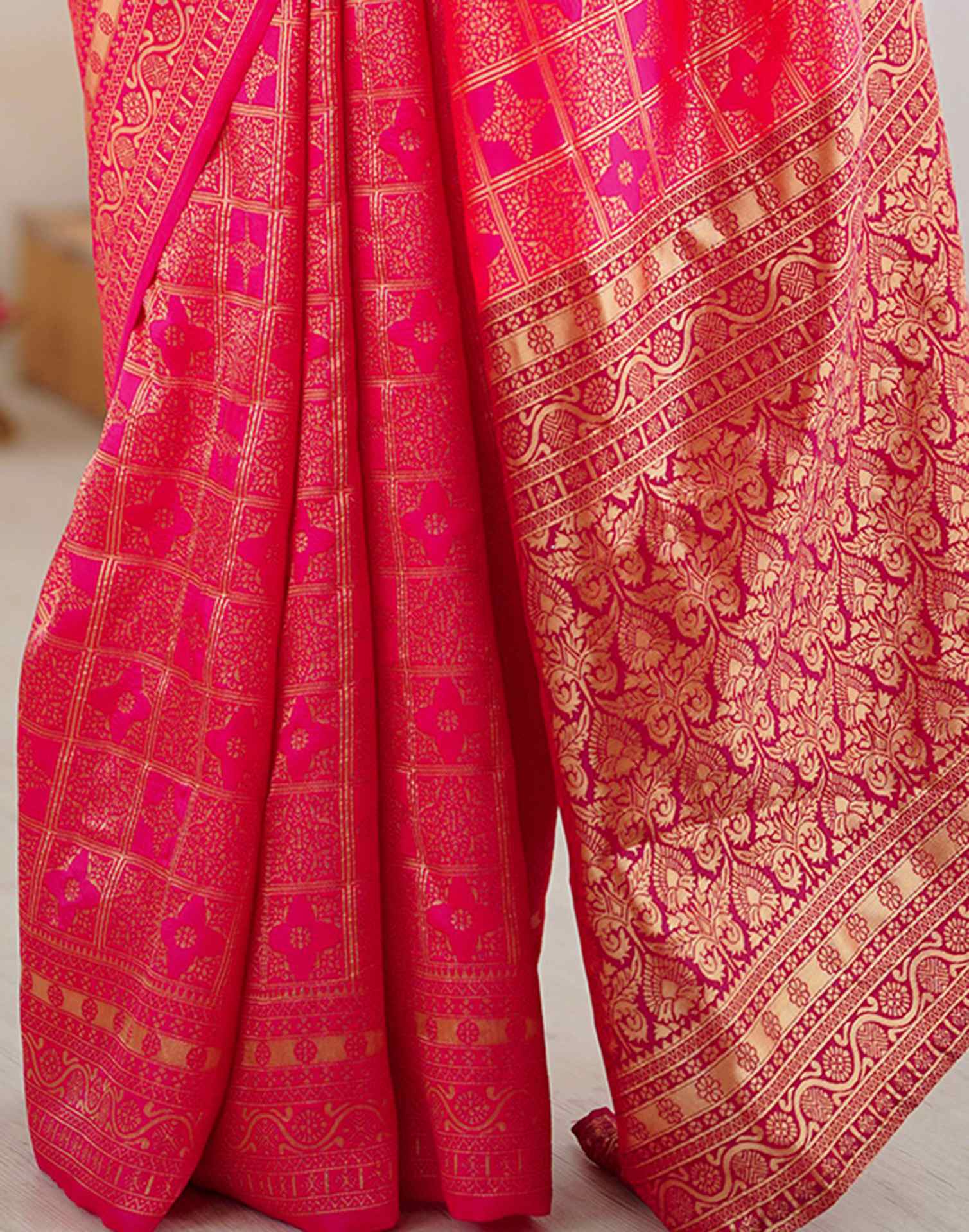Pink Silk Woven Banarasi Saree - Image 10
