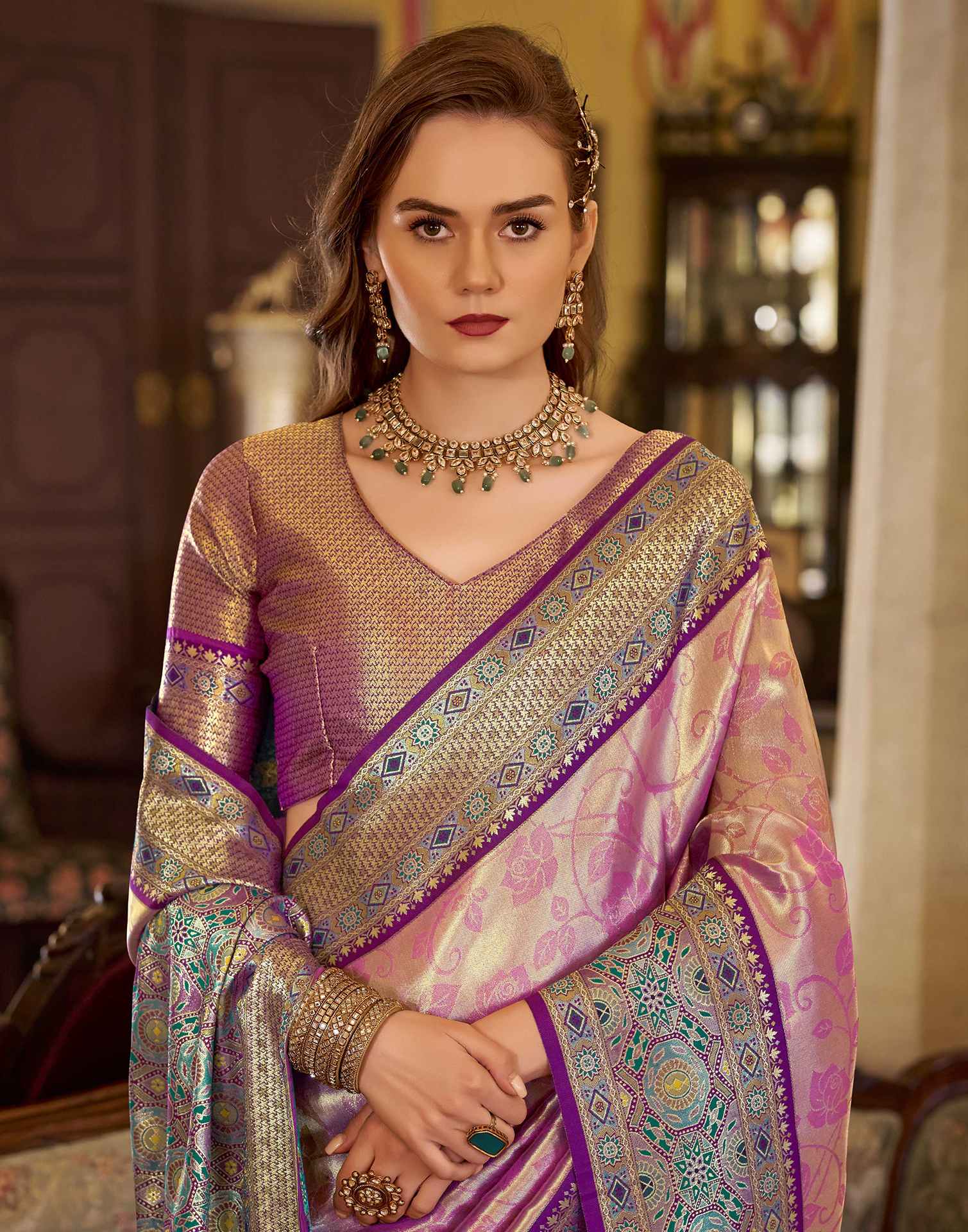 Pink Tissue Silk Woven Banarasi Saree - Image 2