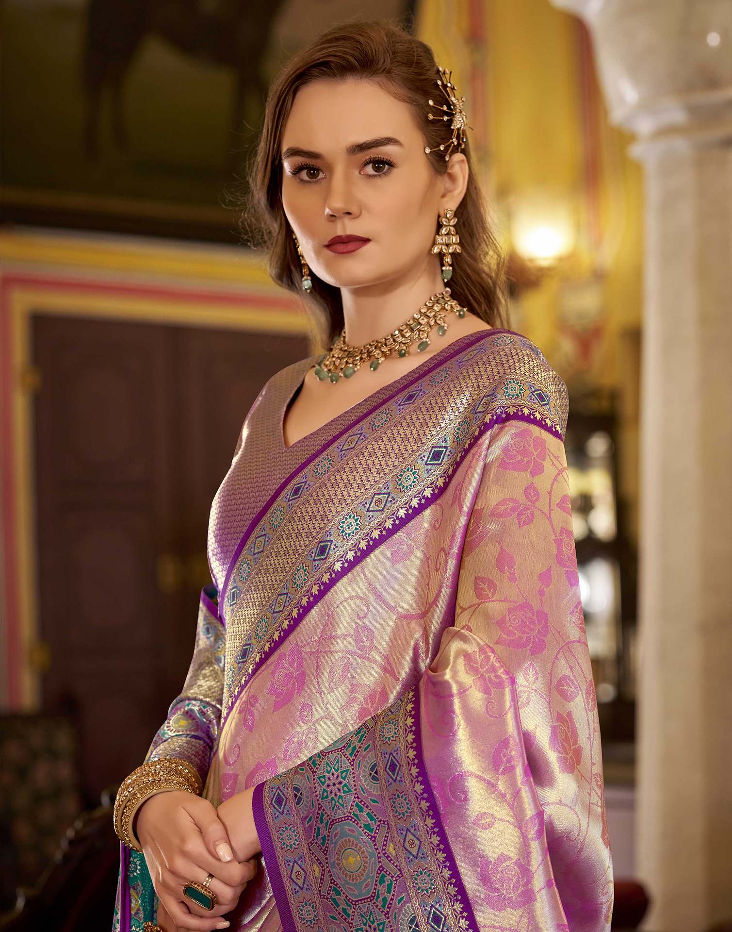 Pink Tissue Silk Woven Banarasi Saree - Image 4