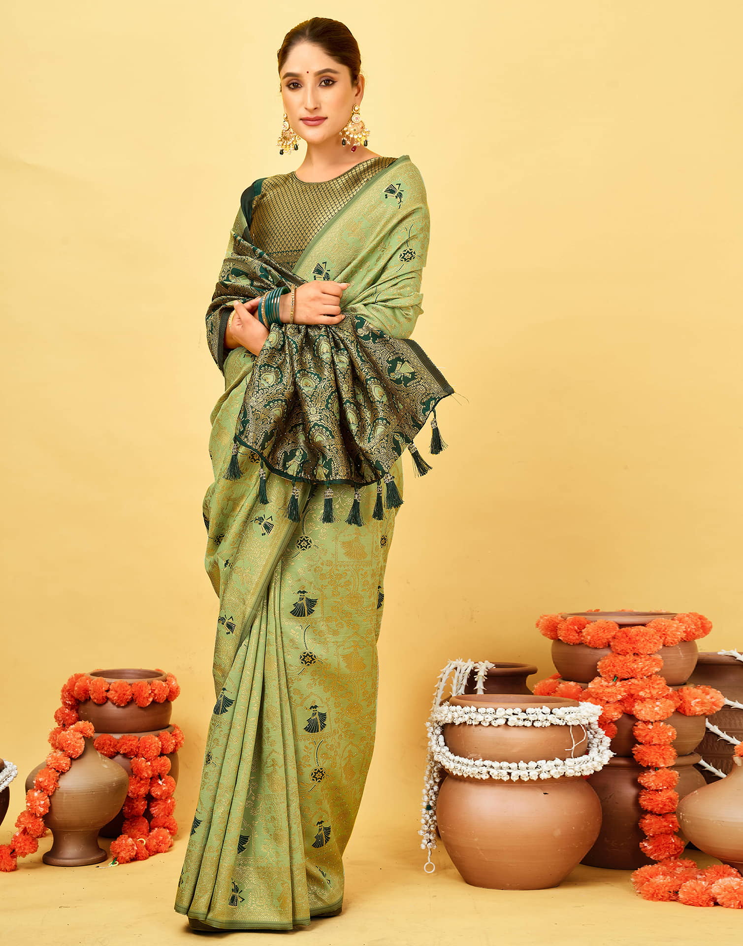 Pista Green Silk Woven Baluchari Saree - Image 4