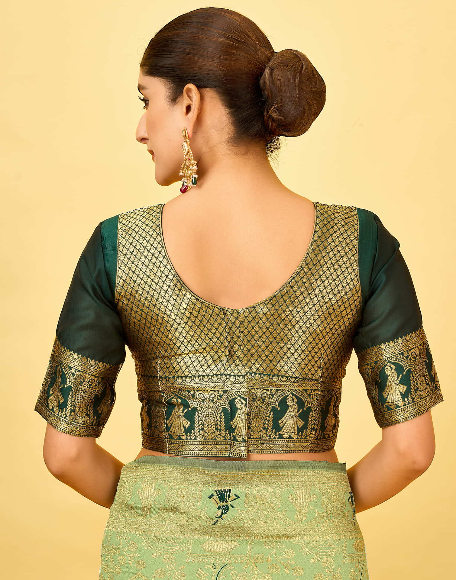 Pista Green Silk Woven Baluchari Saree - Image 9