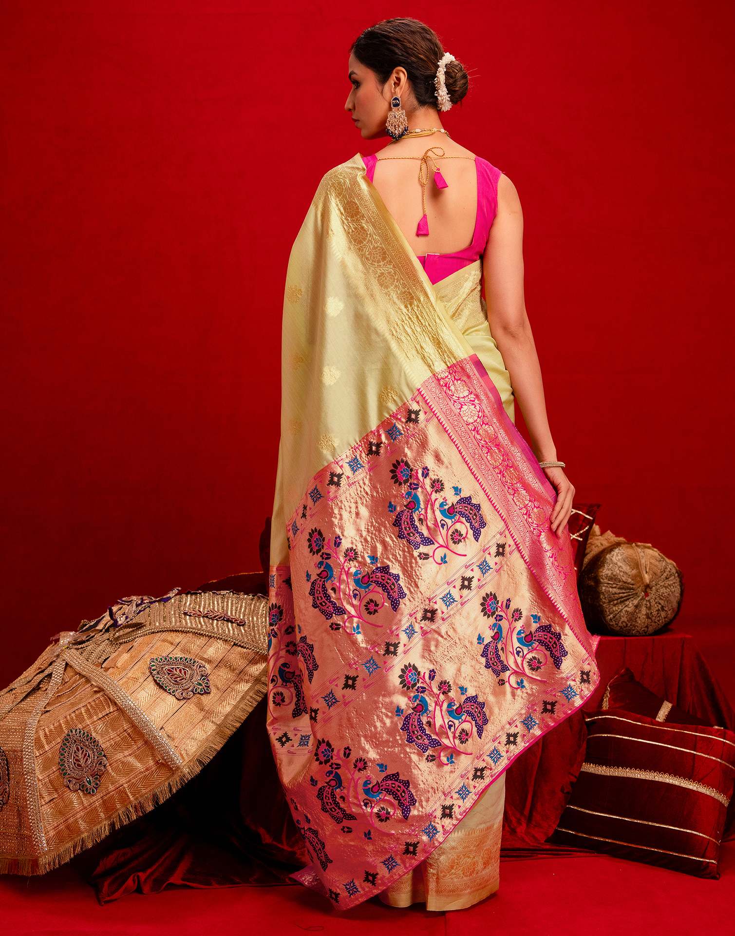 Pista Green Silk Woven Paithani Saree - Image 7