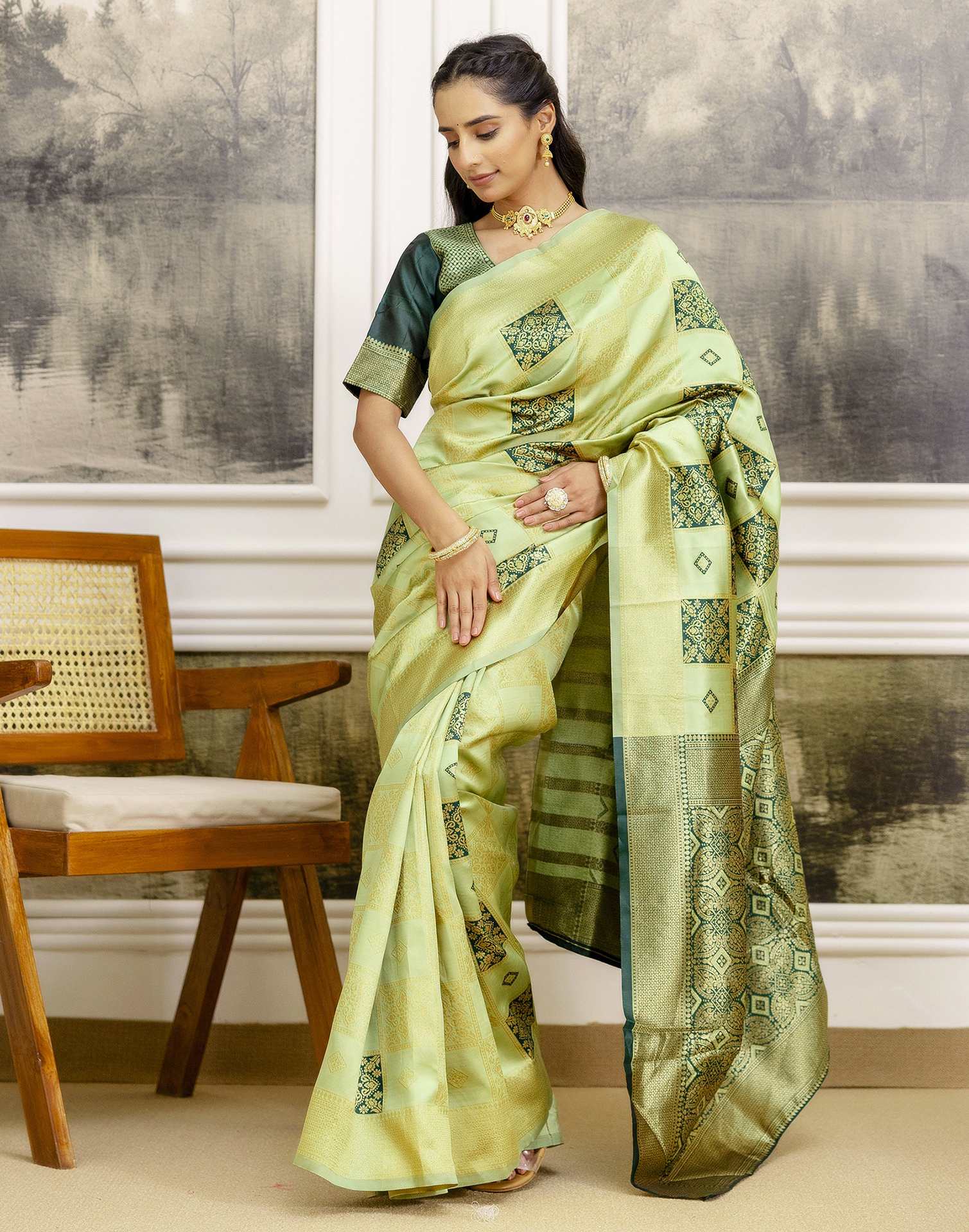 Pista Green Silk Woven Patola Saree - Image 8