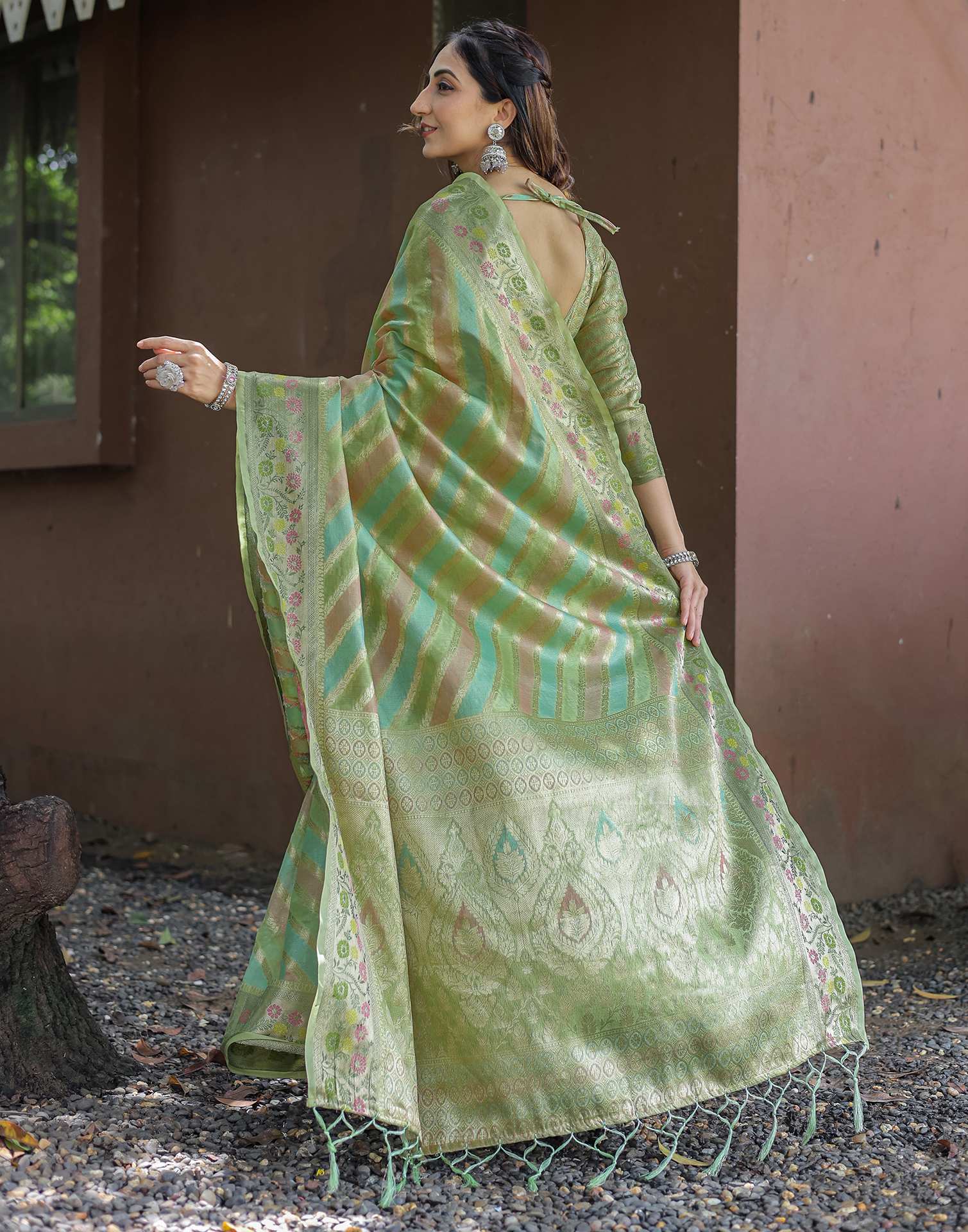 Pista Green Silk Woven Saree - Image 7
