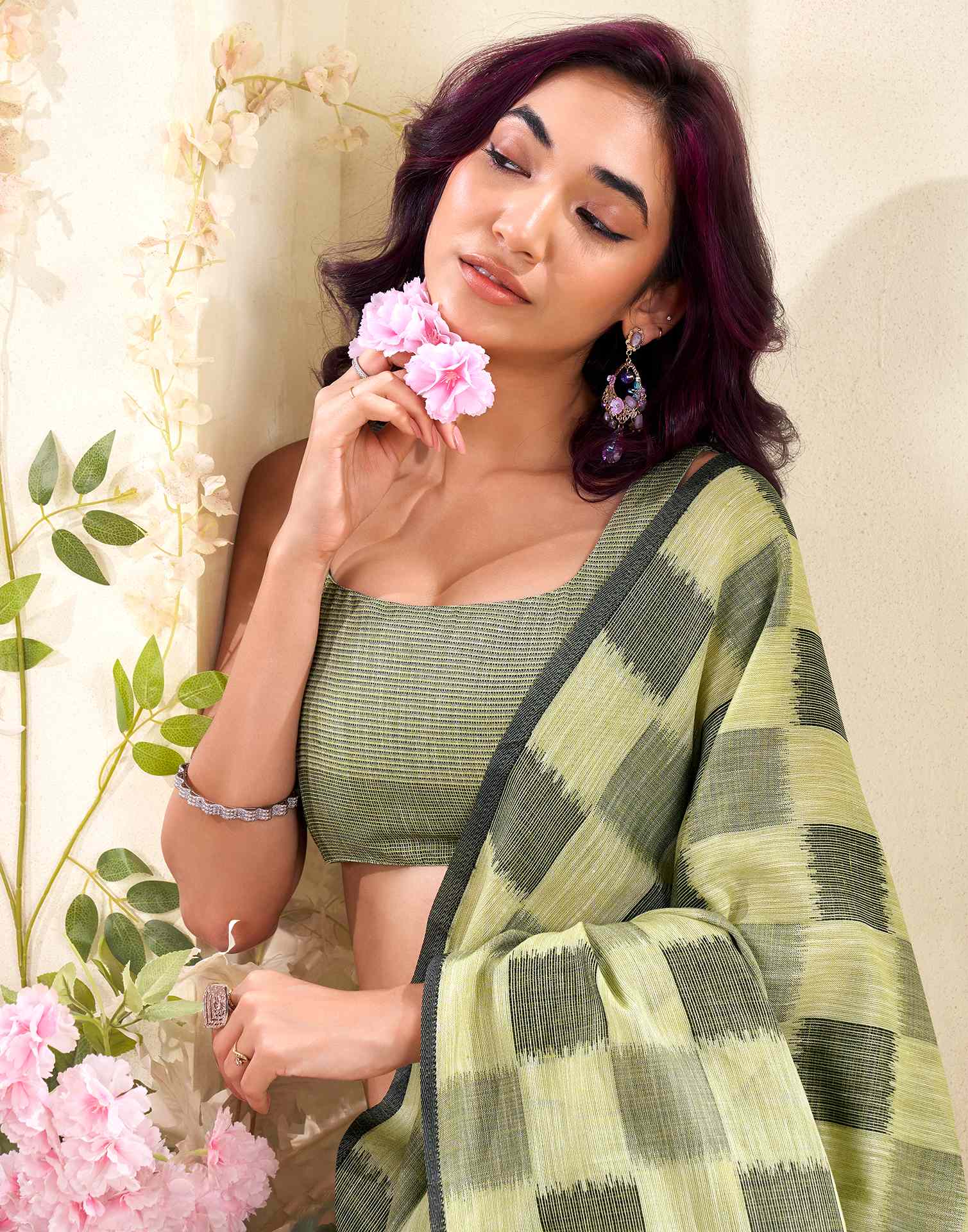 Pista Green Silk Woven Saree - Image 4