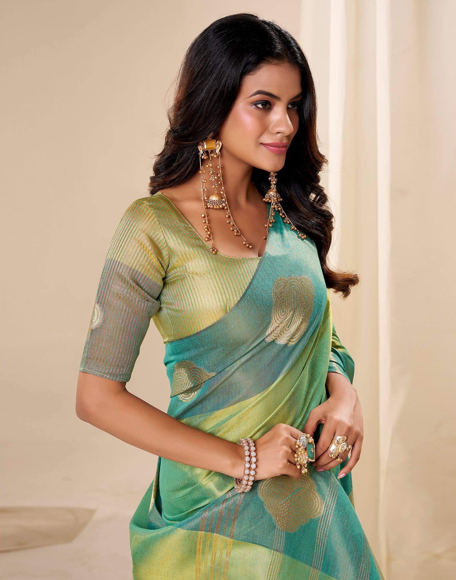 Pista Green Tissue Silk Woven Saree - Image 2