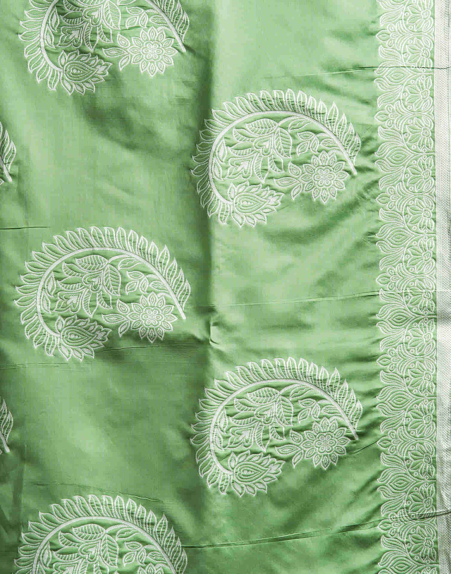 Pista Green Woven Banarasi Silk Saree - Image 7