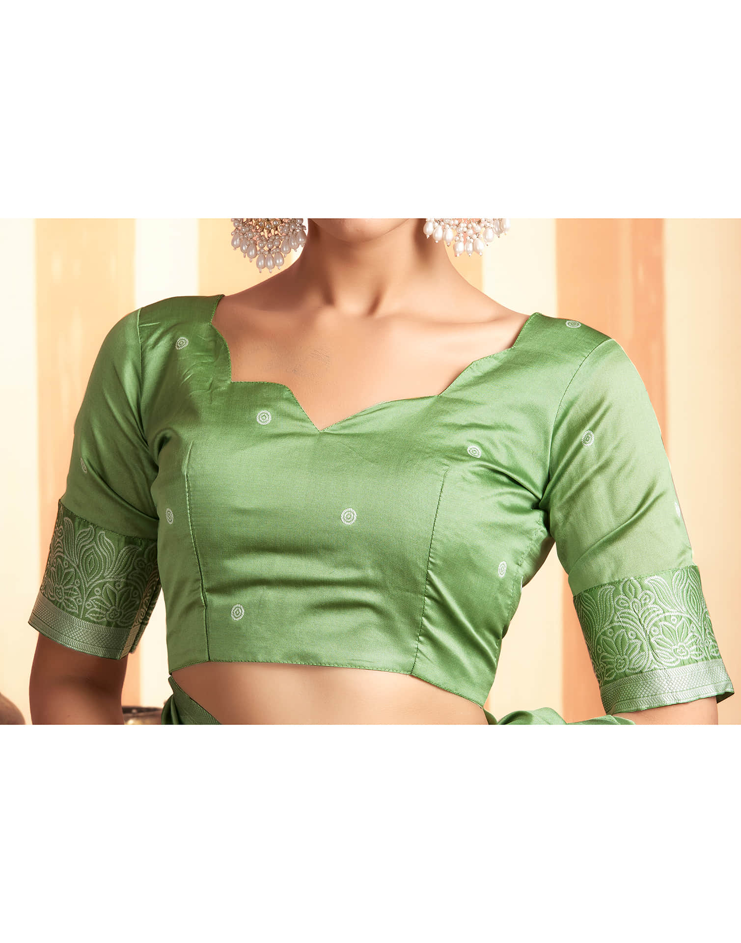 Pista Green Woven Banarasi Silk Saree - Image 8