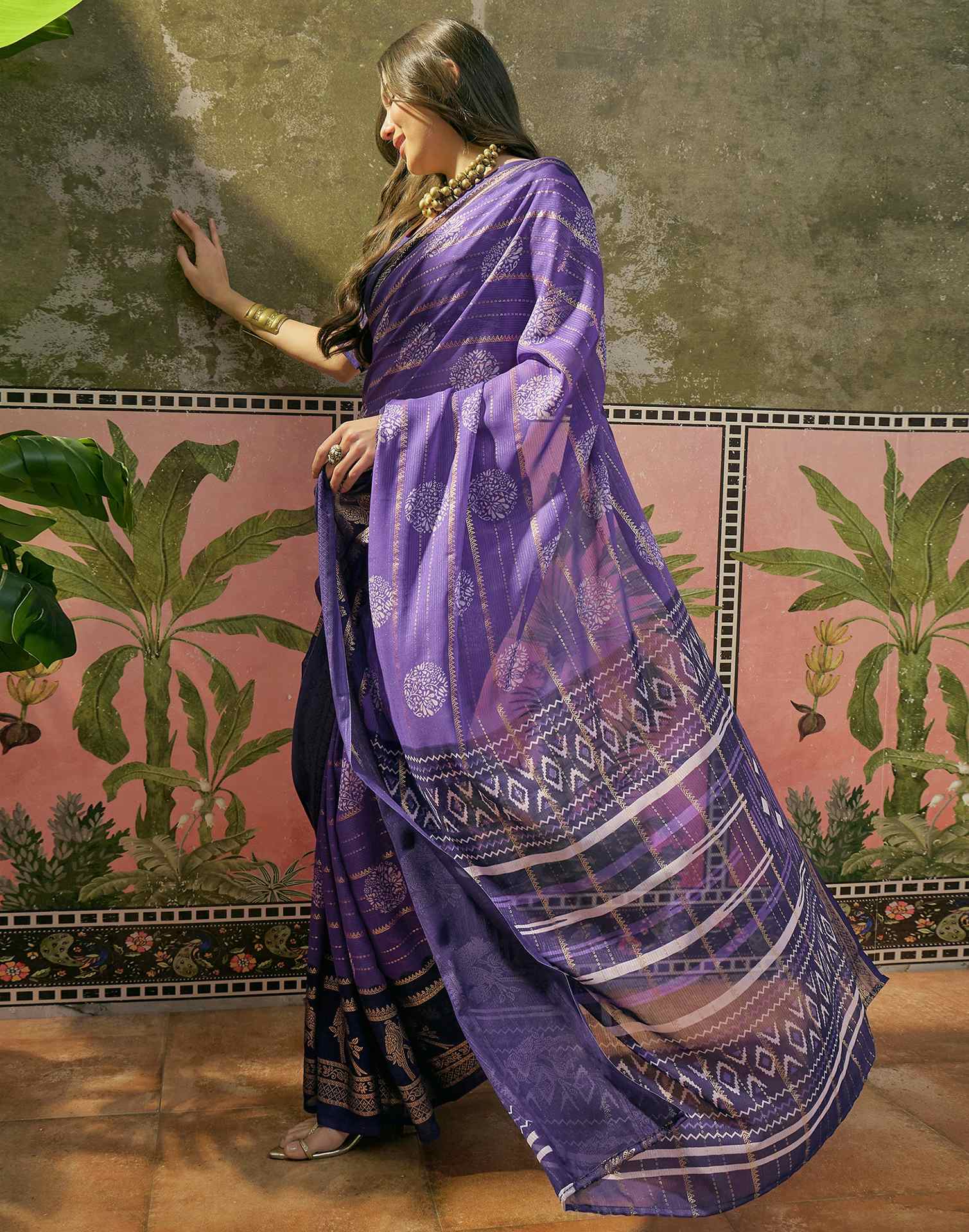 Purple Georgette Foil Printed Saree - Image 4