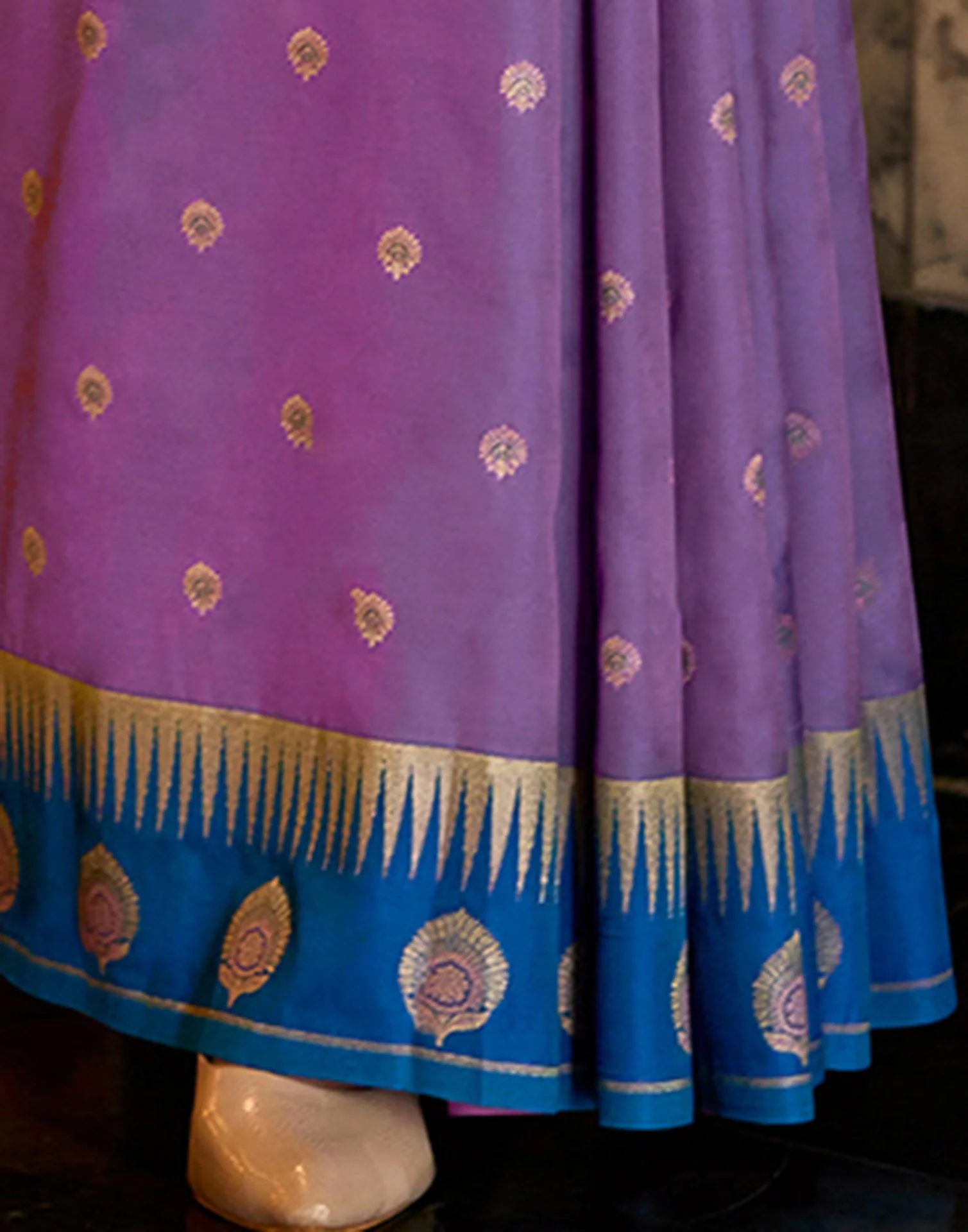 Purple Silk Woven Banarasi Saree - Image 6