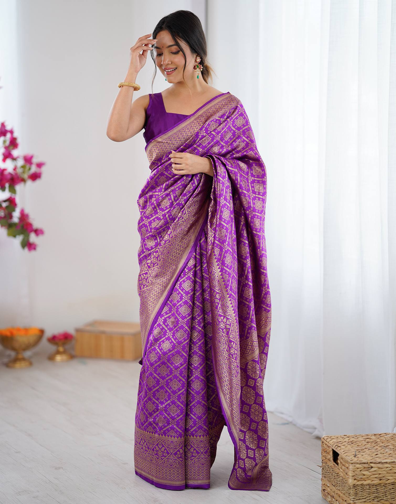 Purple Silk Woven Banarasi Saree - Image 7