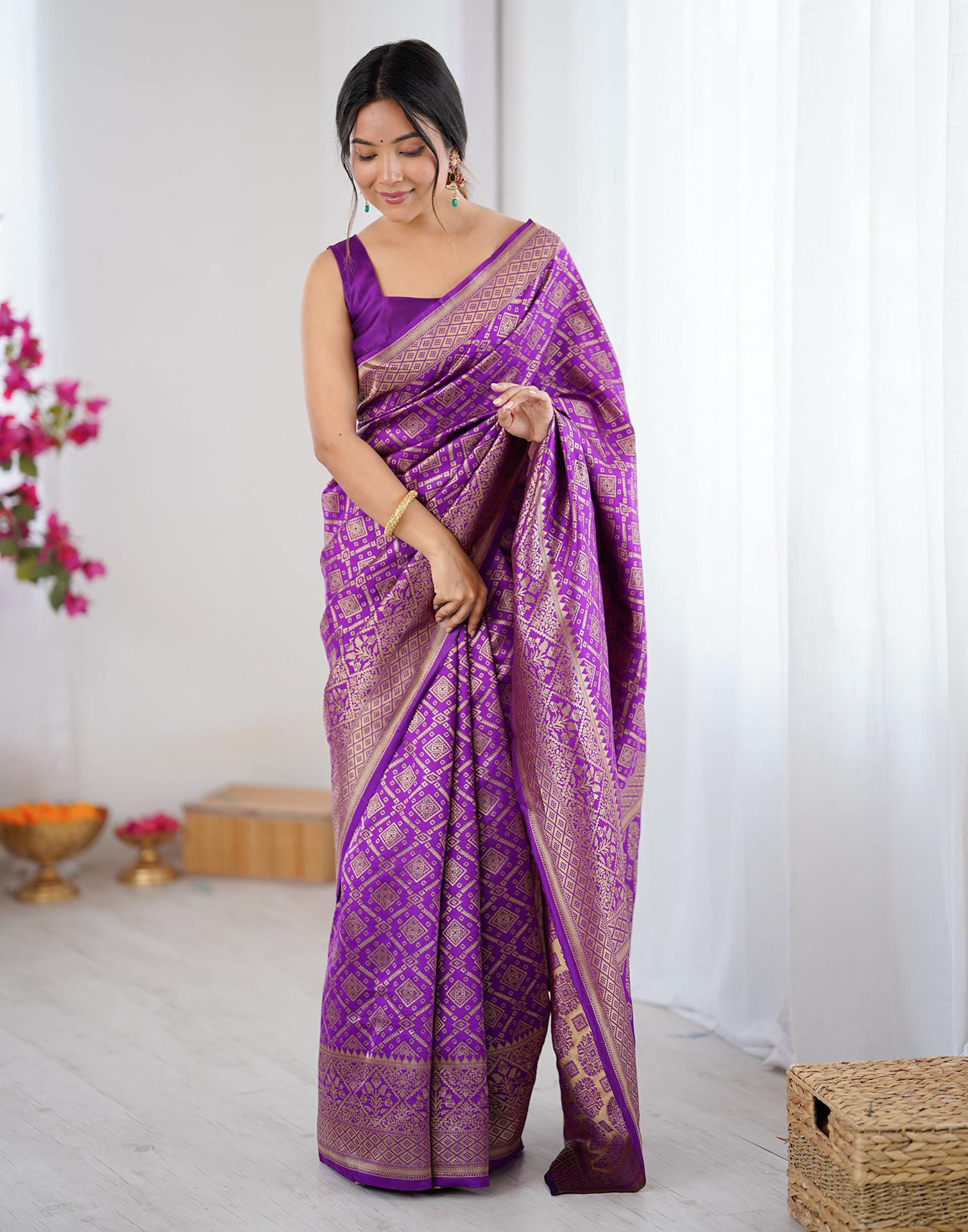 Purple Silk Woven Banarasi Saree - Image 9