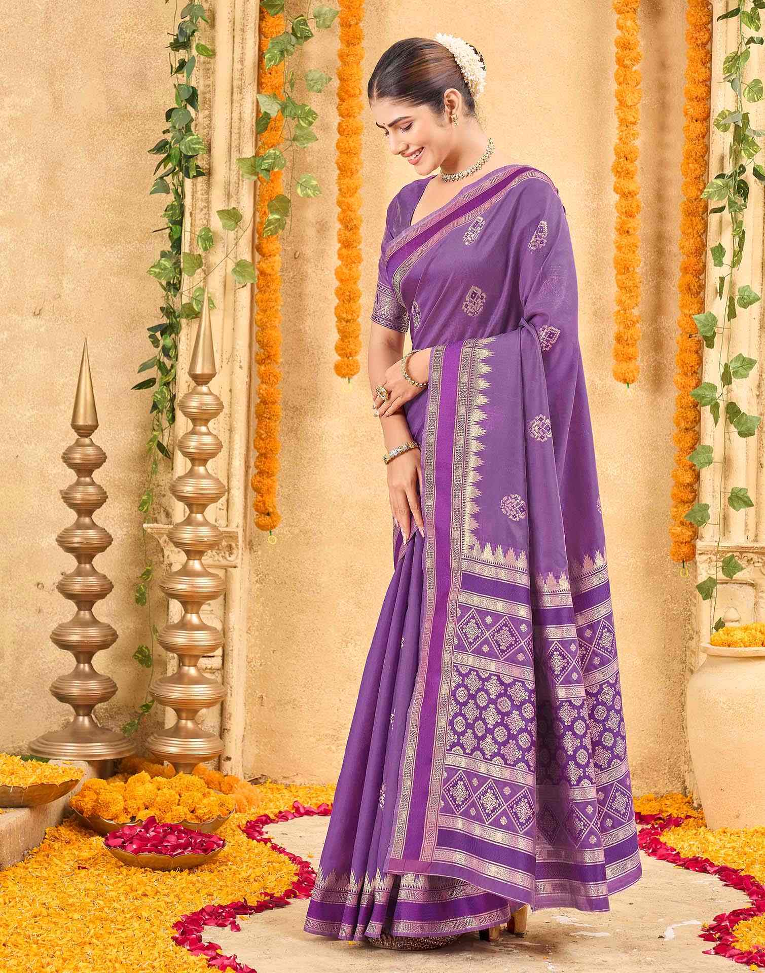 Purple Silk Woven Banarasi Saree - Image 4