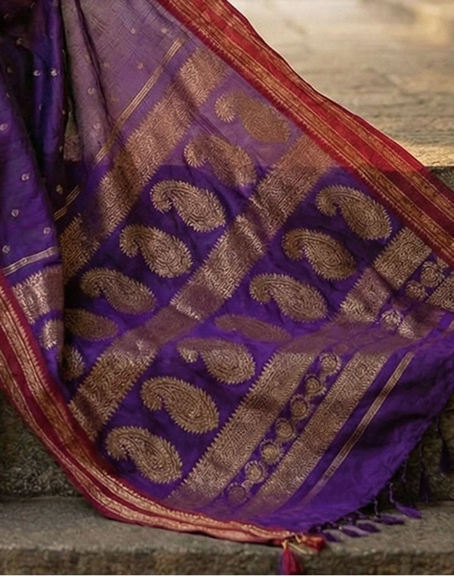 Purple Silk Woven Kanjivaram Saree - Image 5