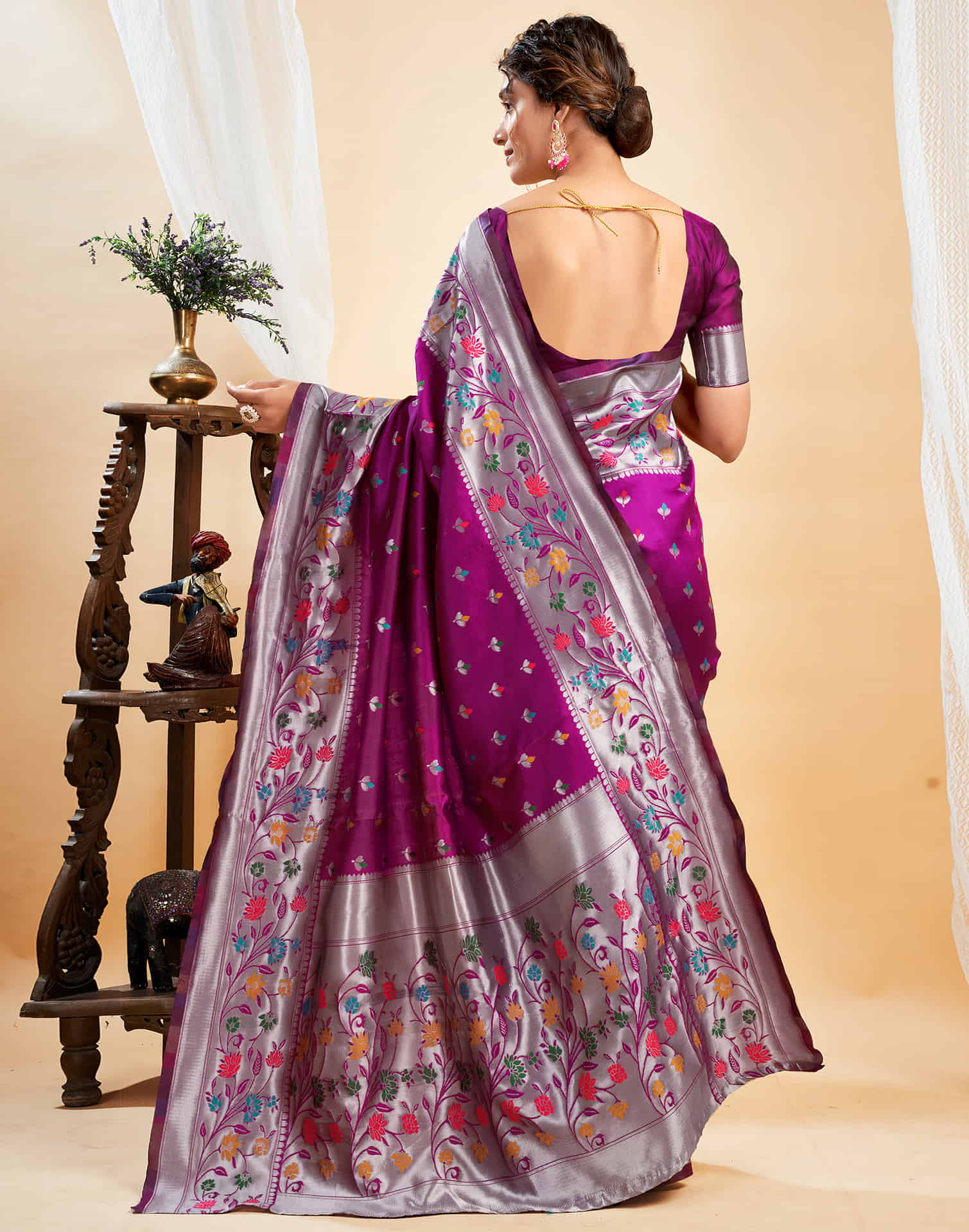 Purple Silk Woven Paithani Saree - Image 9