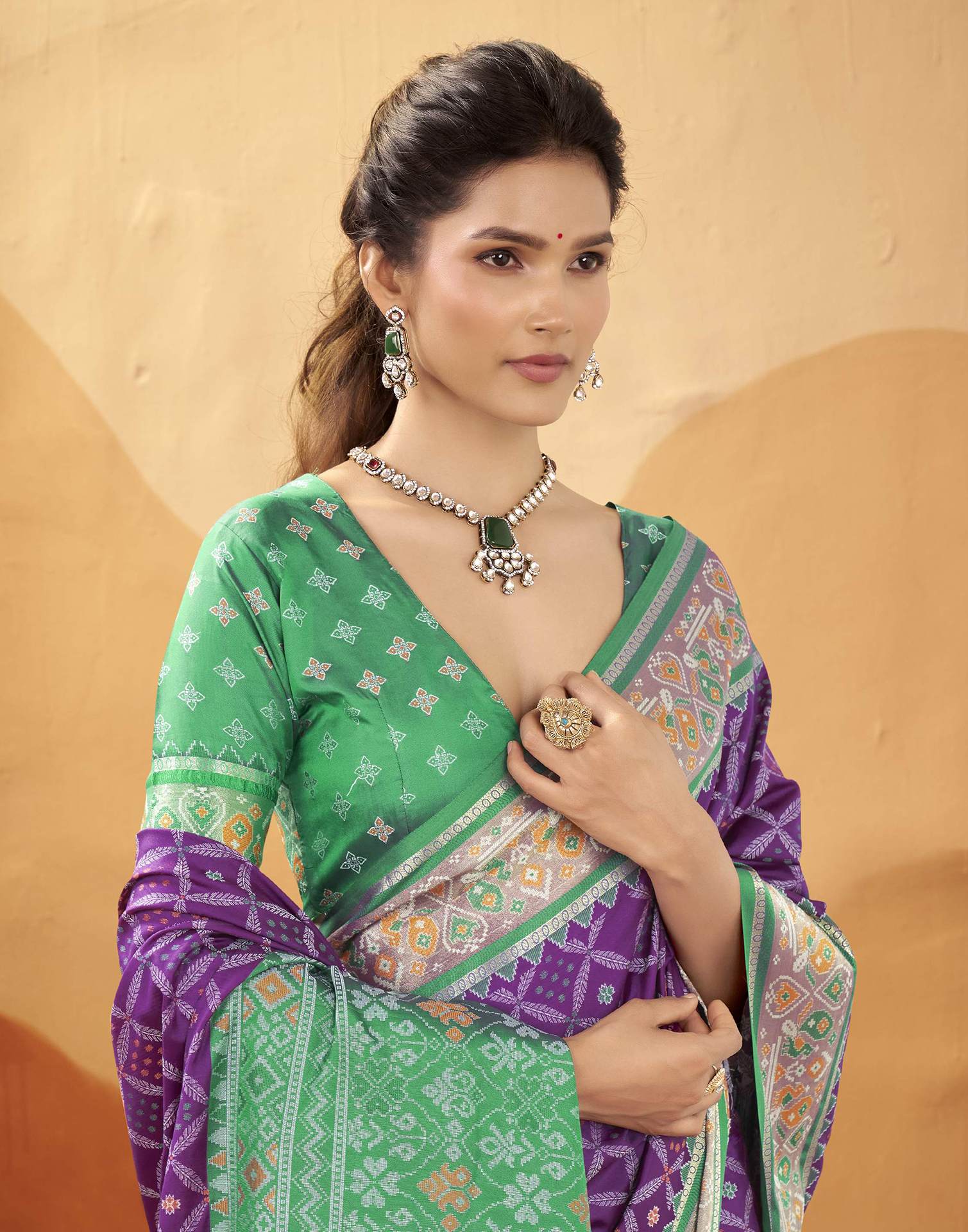 Purple Silk Woven Patola Saree - Image 4